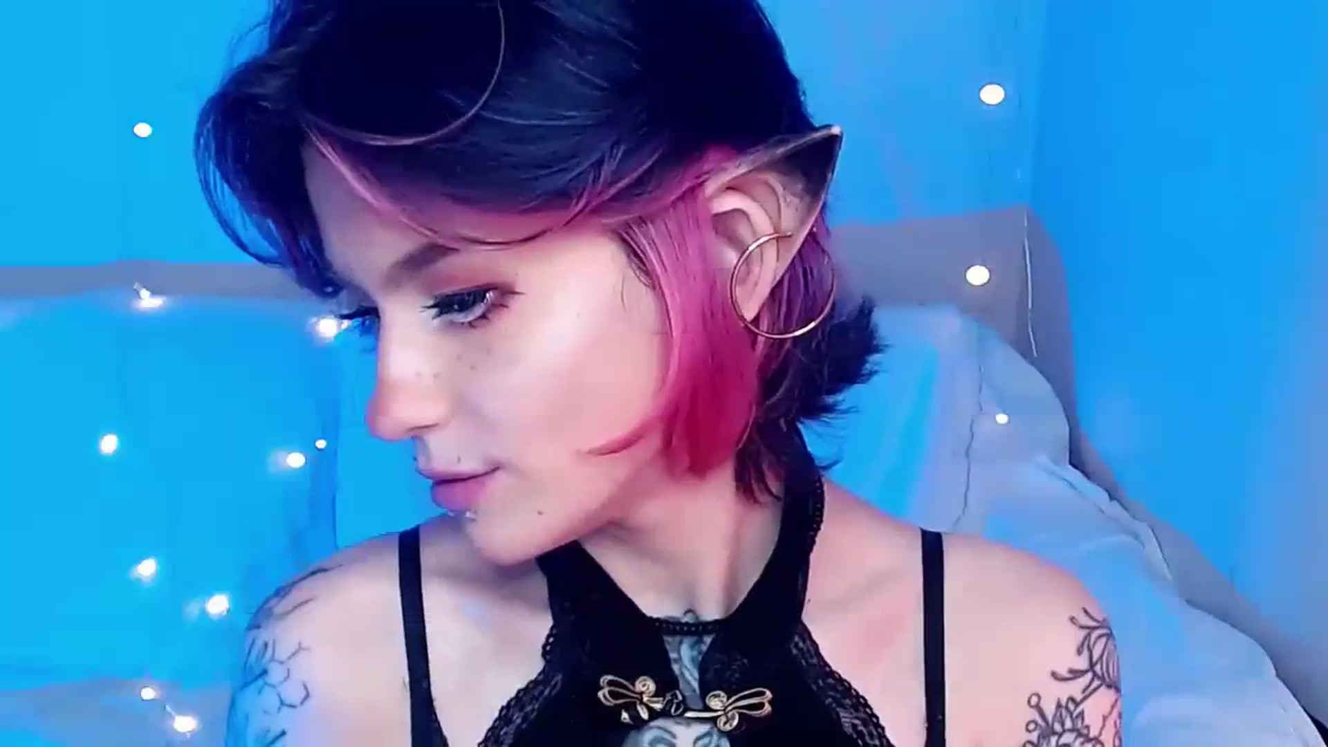 Gallery image thumbnail from Hella_Hell's myfreecams stream on, 08/12/2023, 11:33 image 2 of 20