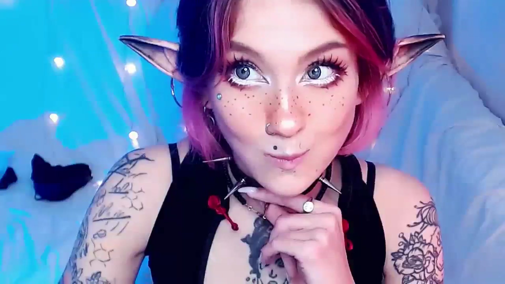 Gallery image thumbnail from Hella_Hell's myfreecams stream on, 08/13/2023, 10:36 image 12 of 20