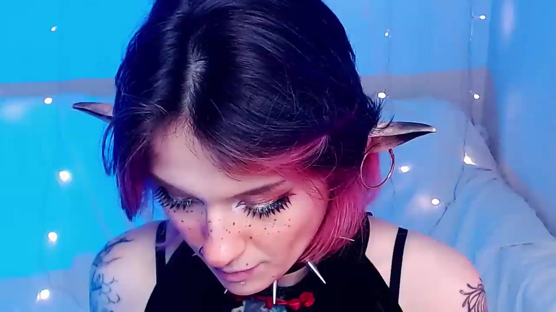 Gallery image thumbnail from Hella_Hell's myfreecams stream on, 08/13/2023, 10:36 image 1 of 20