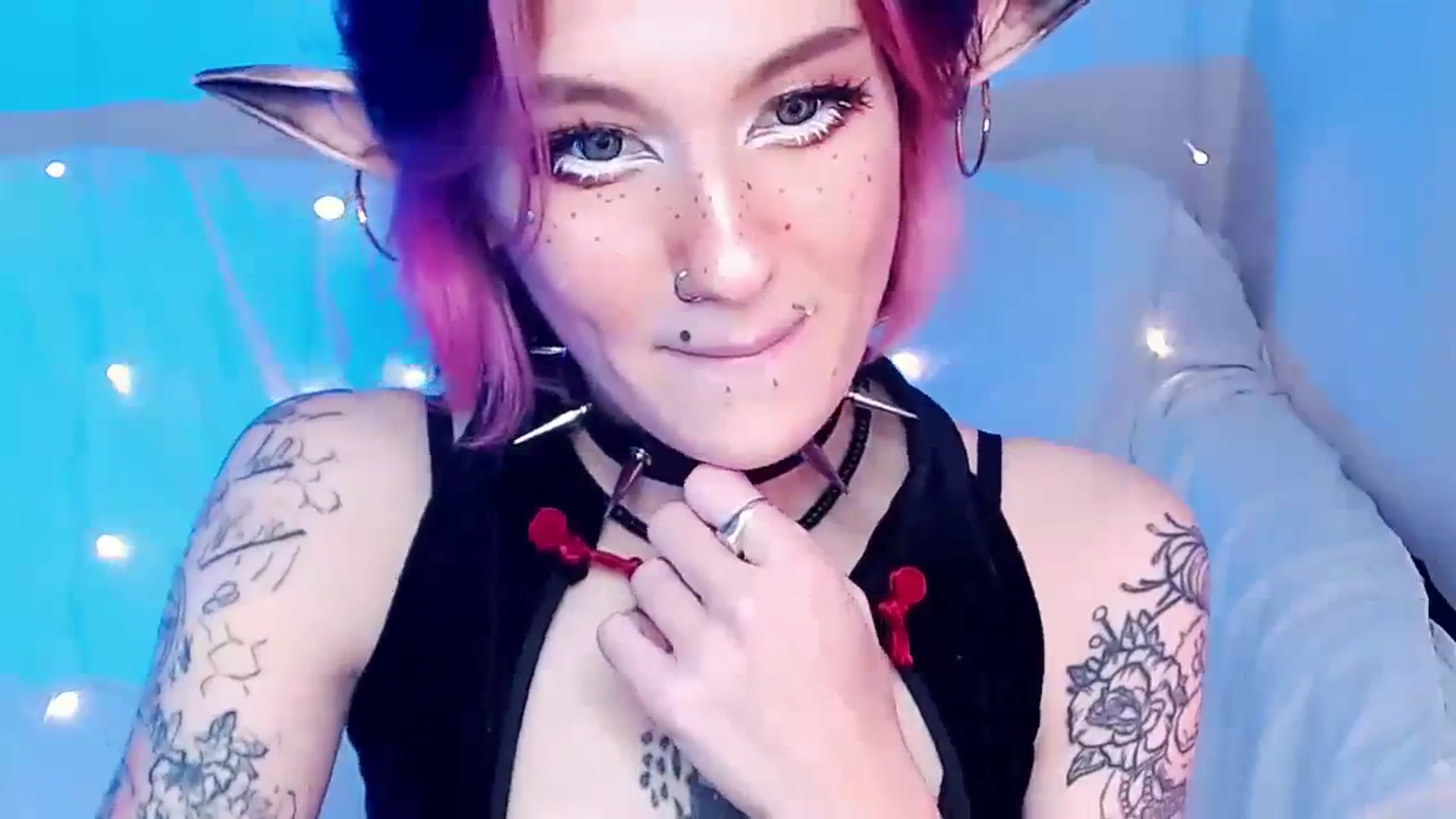 Gallery image thumbnail from Hella_Hell's myfreecams stream on, 08/13/2023, 12:43 image 17 of 20
