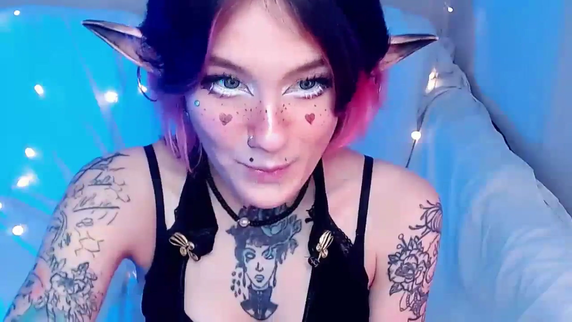 Gallery image thumbnail from Hella_Hell's myfreecams stream on, 08/14/2023, 12:02 image 10 of 20