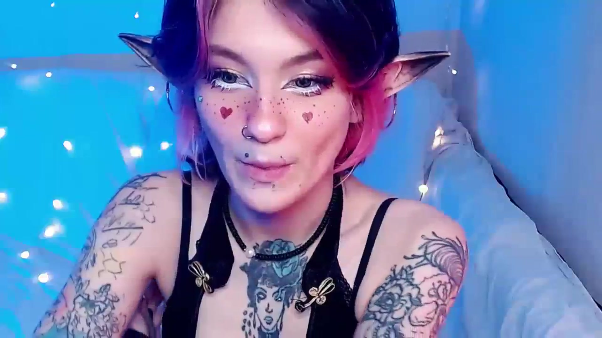 Gallery image thumbnail from Hella_Hell's myfreecams stream on, 08/14/2023, 12:02 image 11 of 20