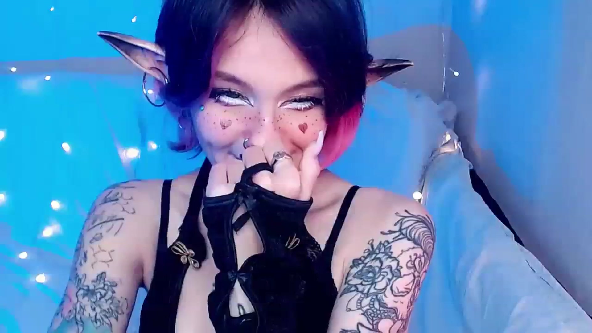 Gallery image thumbnail from Hella_Hell's myfreecams stream on, 08/14/2023, 13:22 image 10 of 20