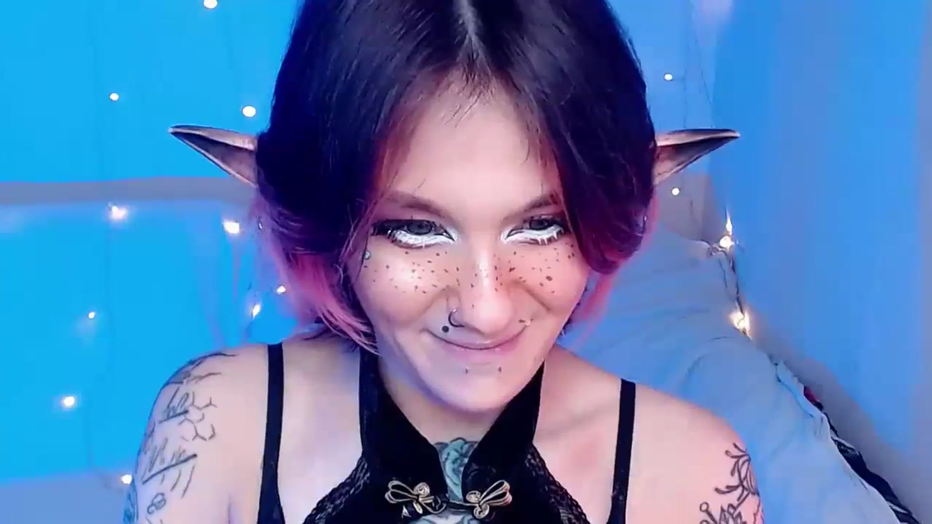 Gallery image thumbnail from Hella_Hell's myfreecams stream on, 08/19/2023, 11:59 image 2 of 20