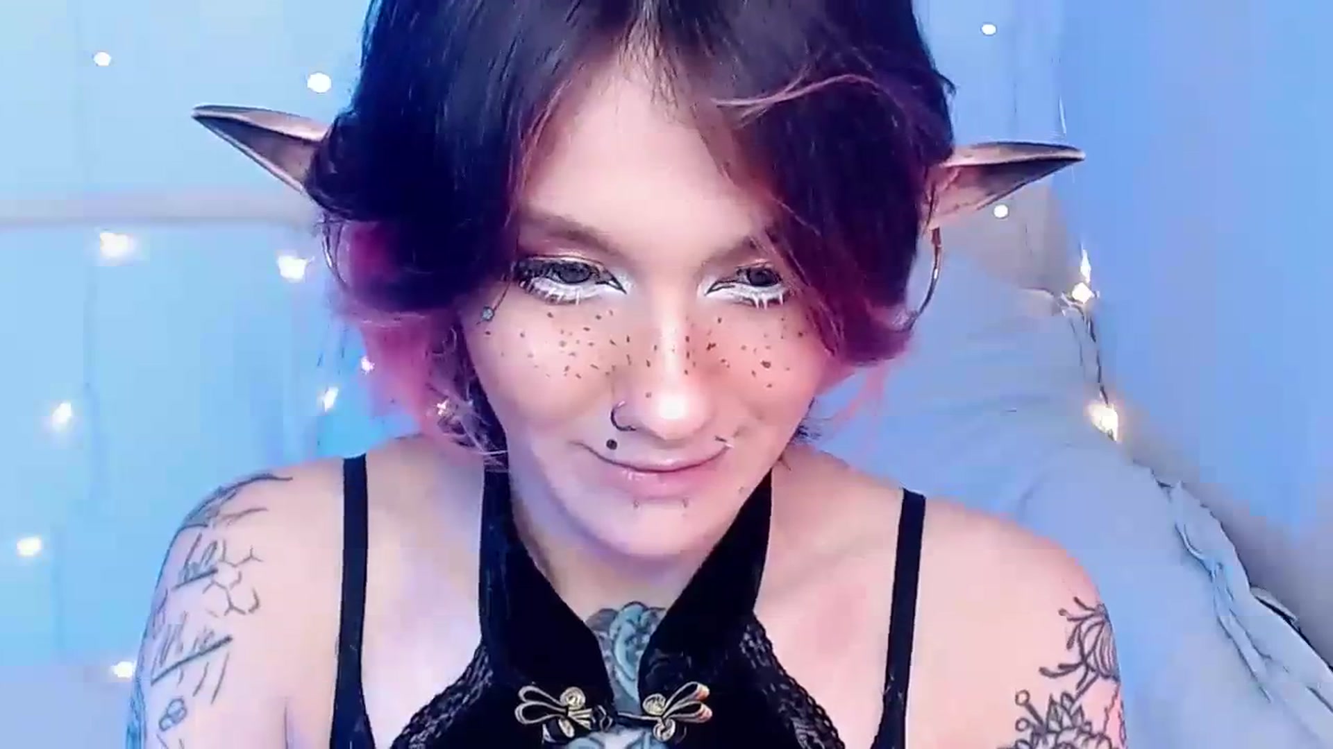 Gallery image thumbnail from Hella_Hell's myfreecams stream on, 08/19/2023, 11:59 image 9 of 20