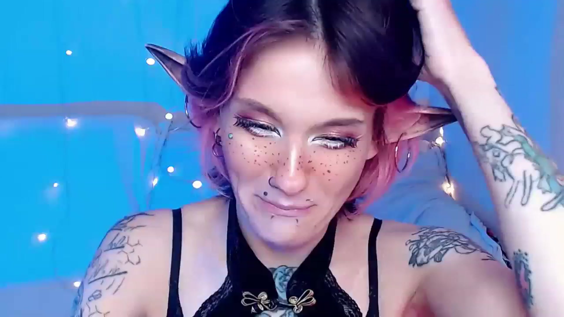 Gallery image thumbnail from Hella_Hell's myfreecams stream on, 08/19/2023, 11:59 image 1 of 20