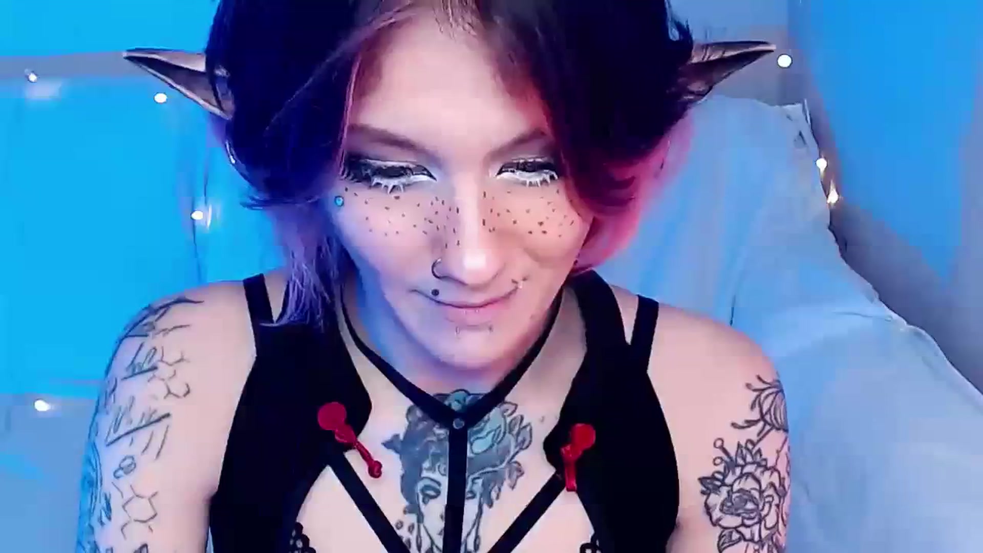 Gallery image thumbnail from Hella_Hell's myfreecams stream on, 08/20/2023, 12:35 image 18 of 20