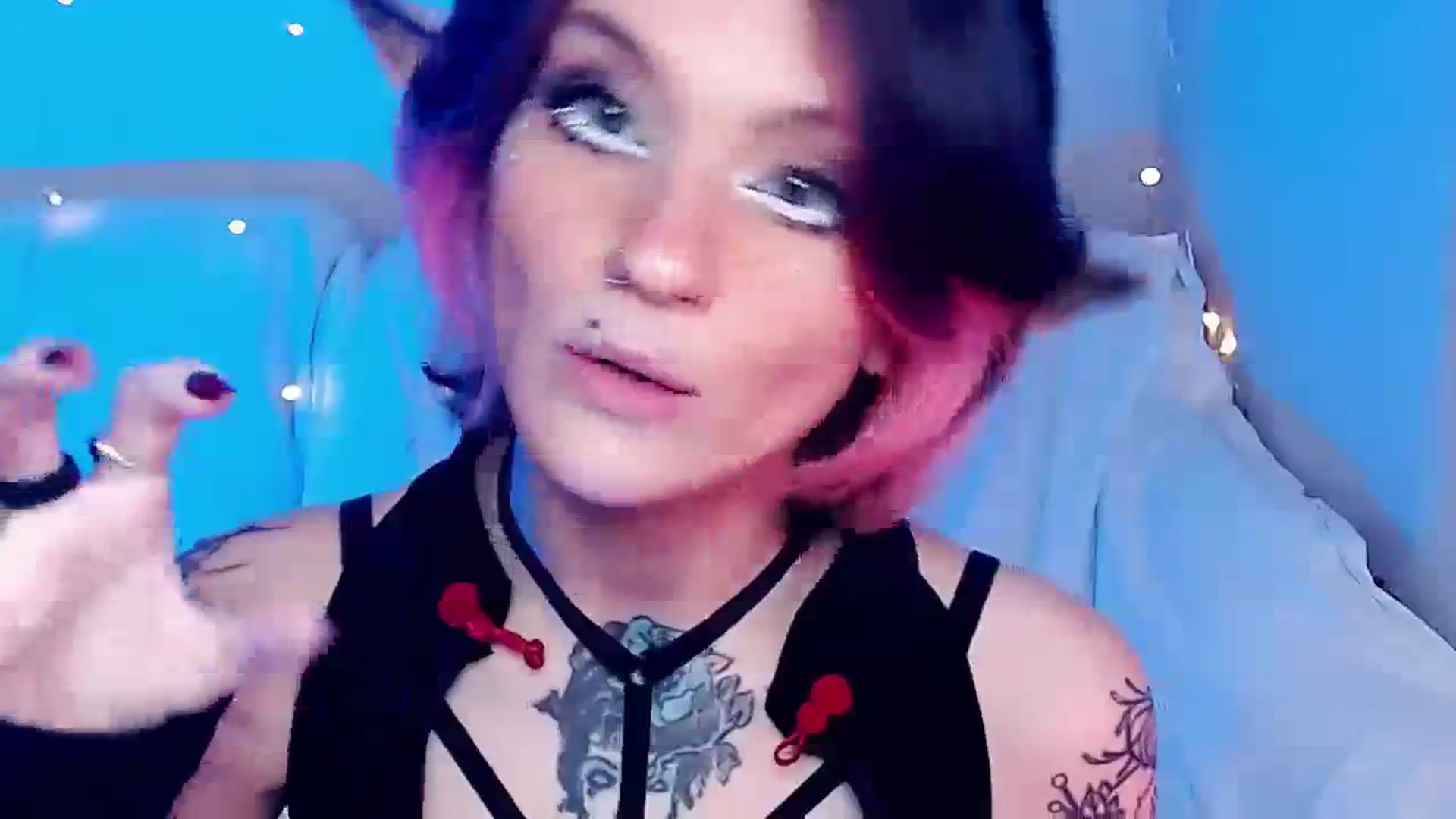 Gallery image thumbnail from Hella_Hell's myfreecams stream on, 08/20/2023, 12:35 image 13 of 20