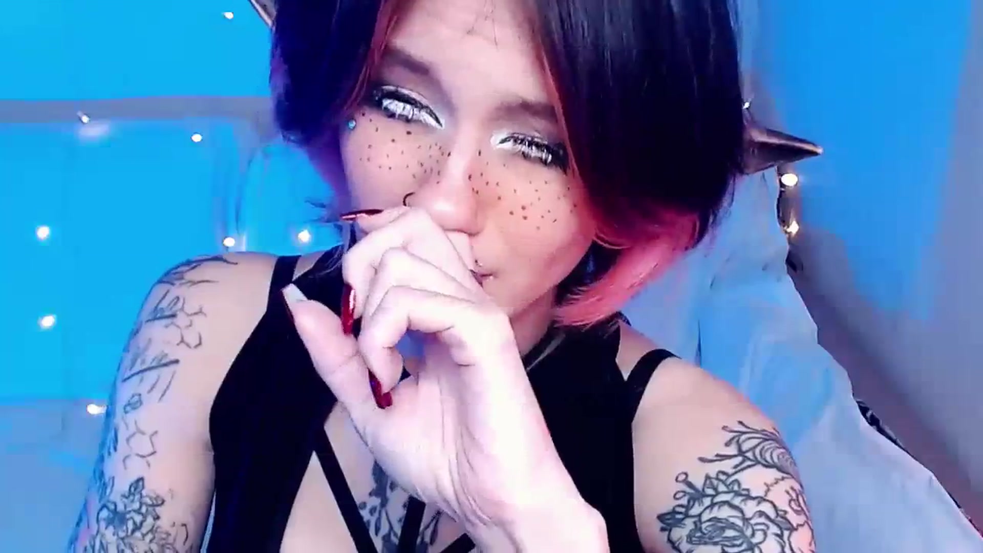 Gallery image thumbnail from Hella_Hell's myfreecams stream on, 08/20/2023, 13:34 image 14 of 20