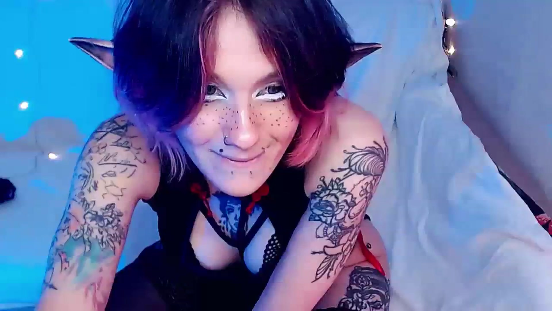Gallery image thumbnail from Hella_Hell's myfreecams stream on, 08/20/2023, 13:34 image 17 of 20