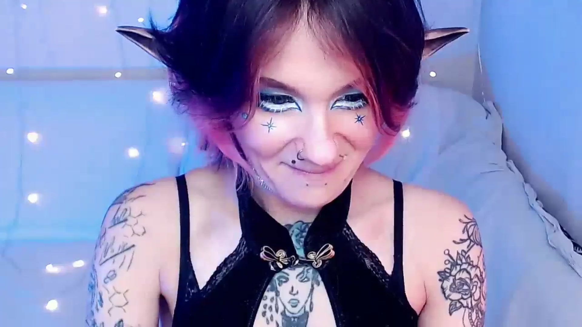 Gallery image thumbnail from Hella_Hell's myfreecams stream on, 08/21/2023, 09:18 image 19 of 20