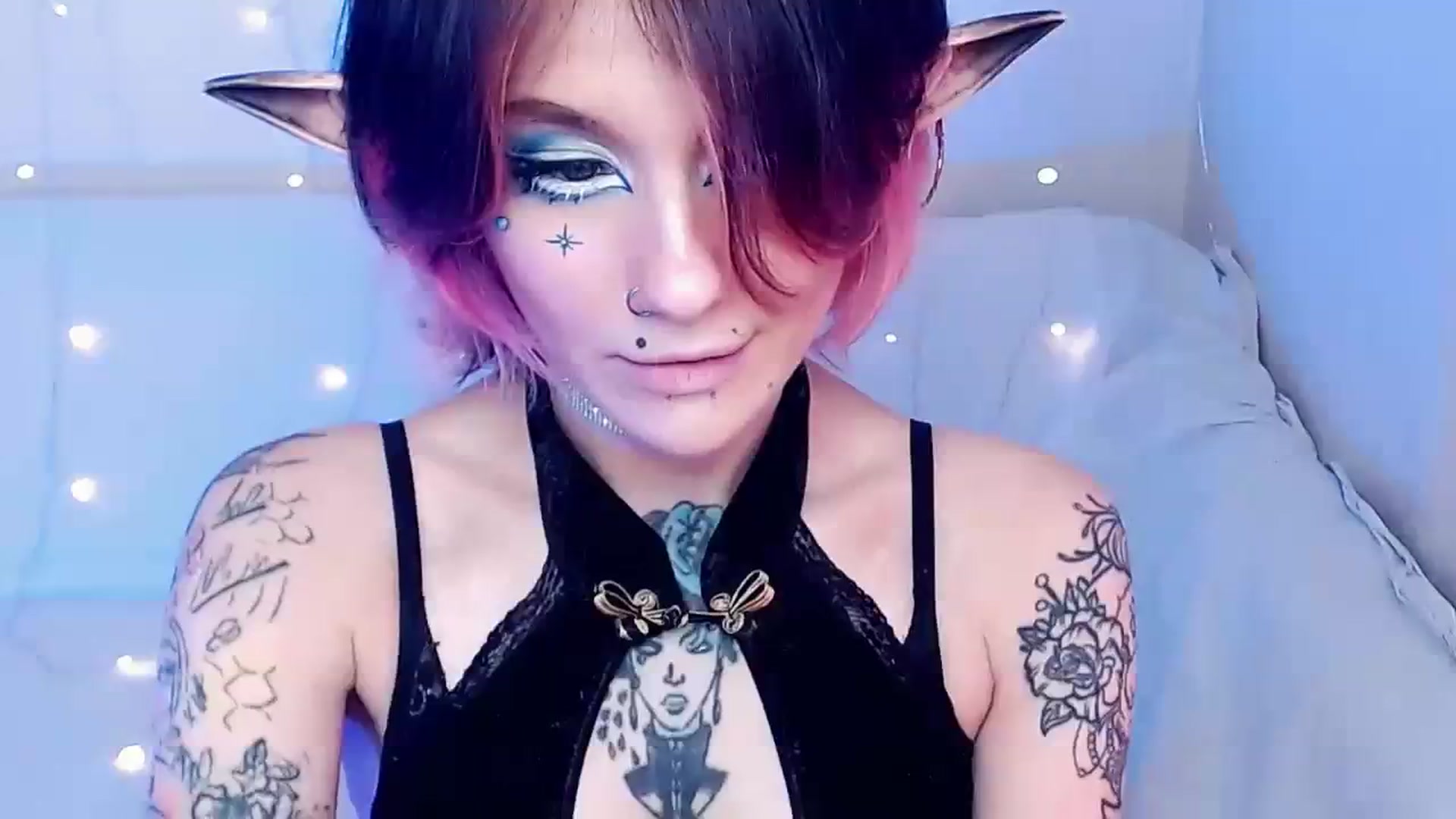 Gallery image thumbnail from Hella_Hell's myfreecams stream on, 08/21/2023, 09:18 image 16 of 20