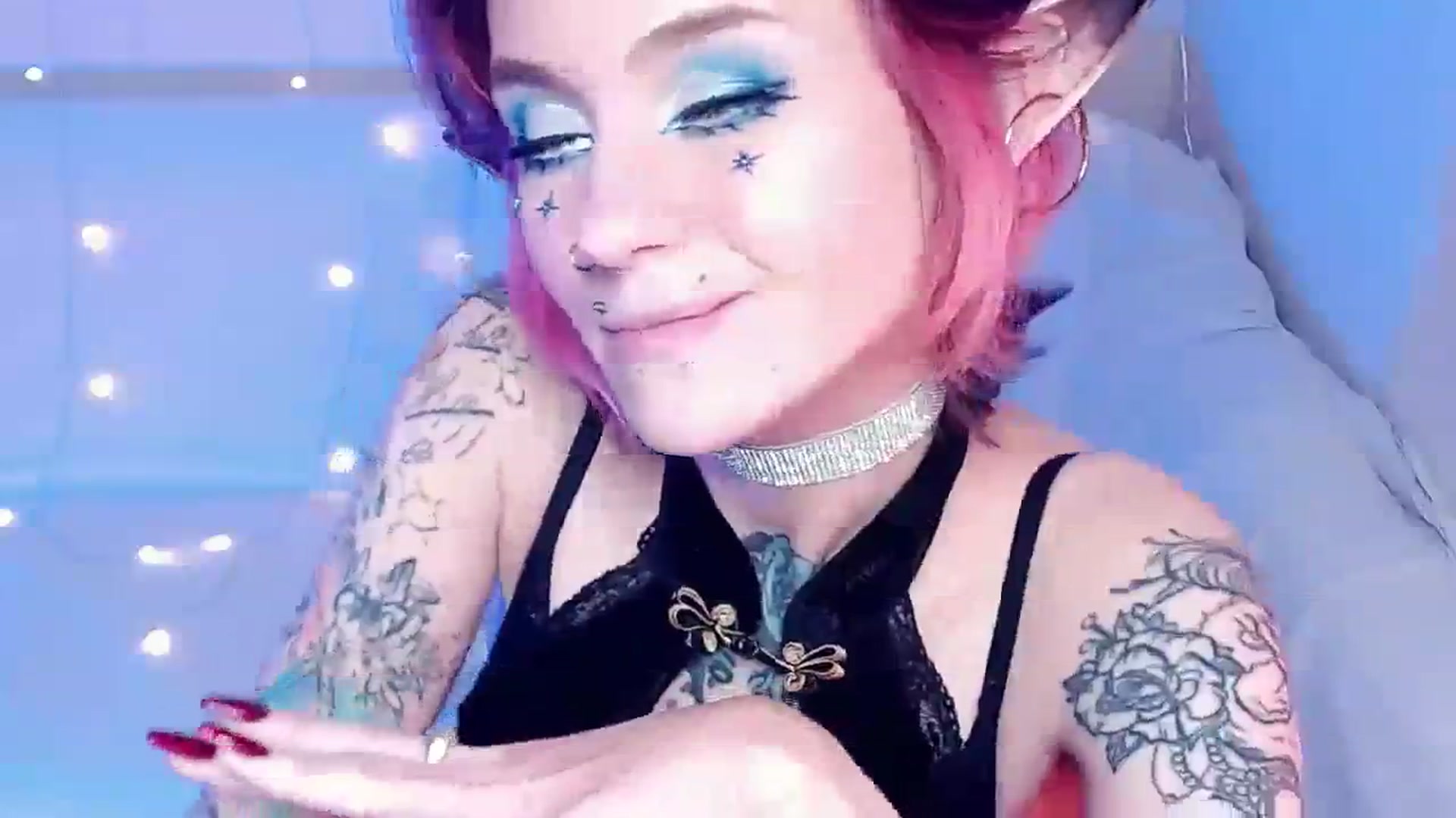 Gallery image thumbnail from Hella_Hell's myfreecams stream on, 08/21/2023, 12:15 image 15 of 20