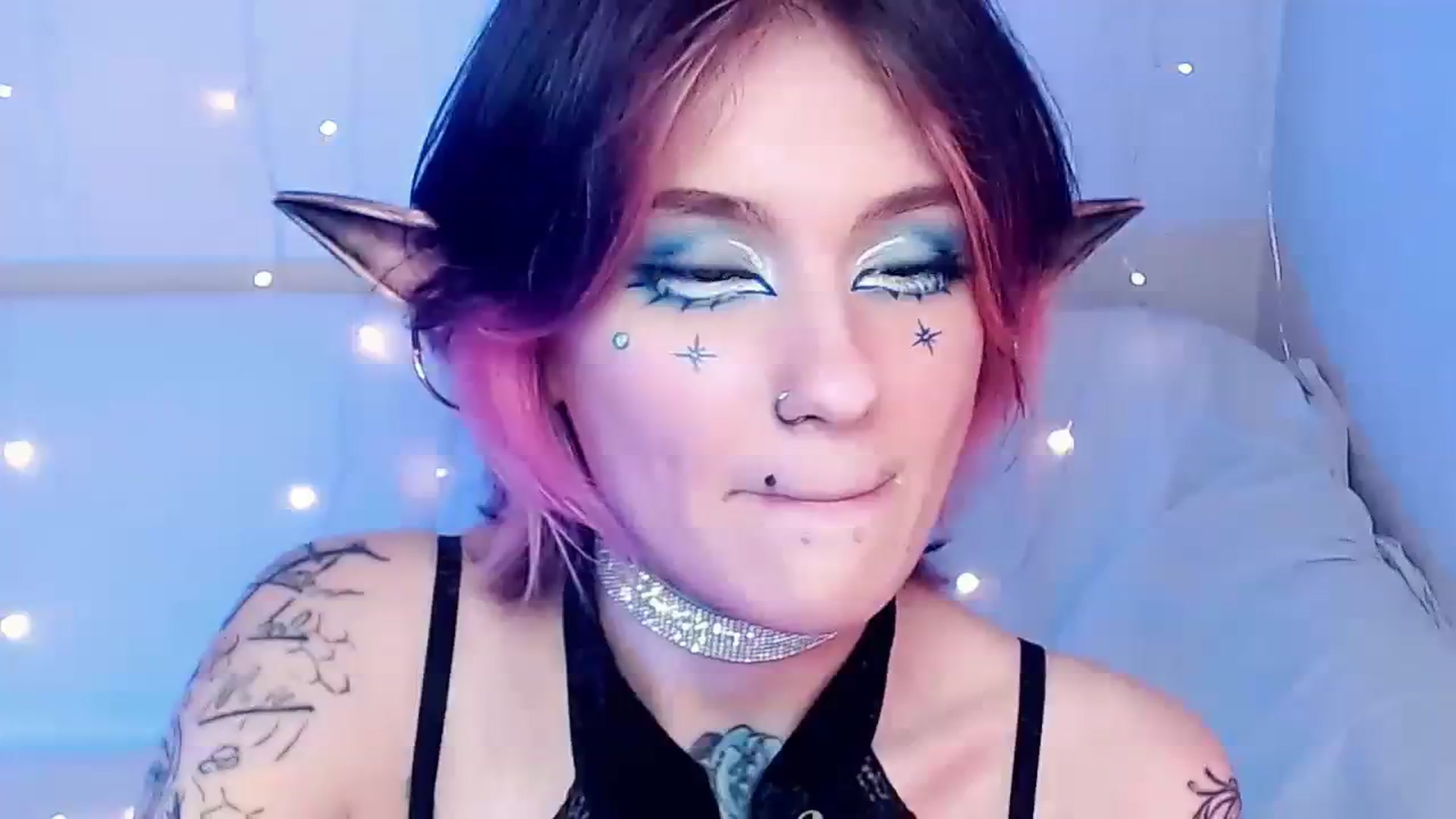 Gallery image thumbnail from Hella_Hell's myfreecams stream on, 08/21/2023, 12:15 image 6 of 20