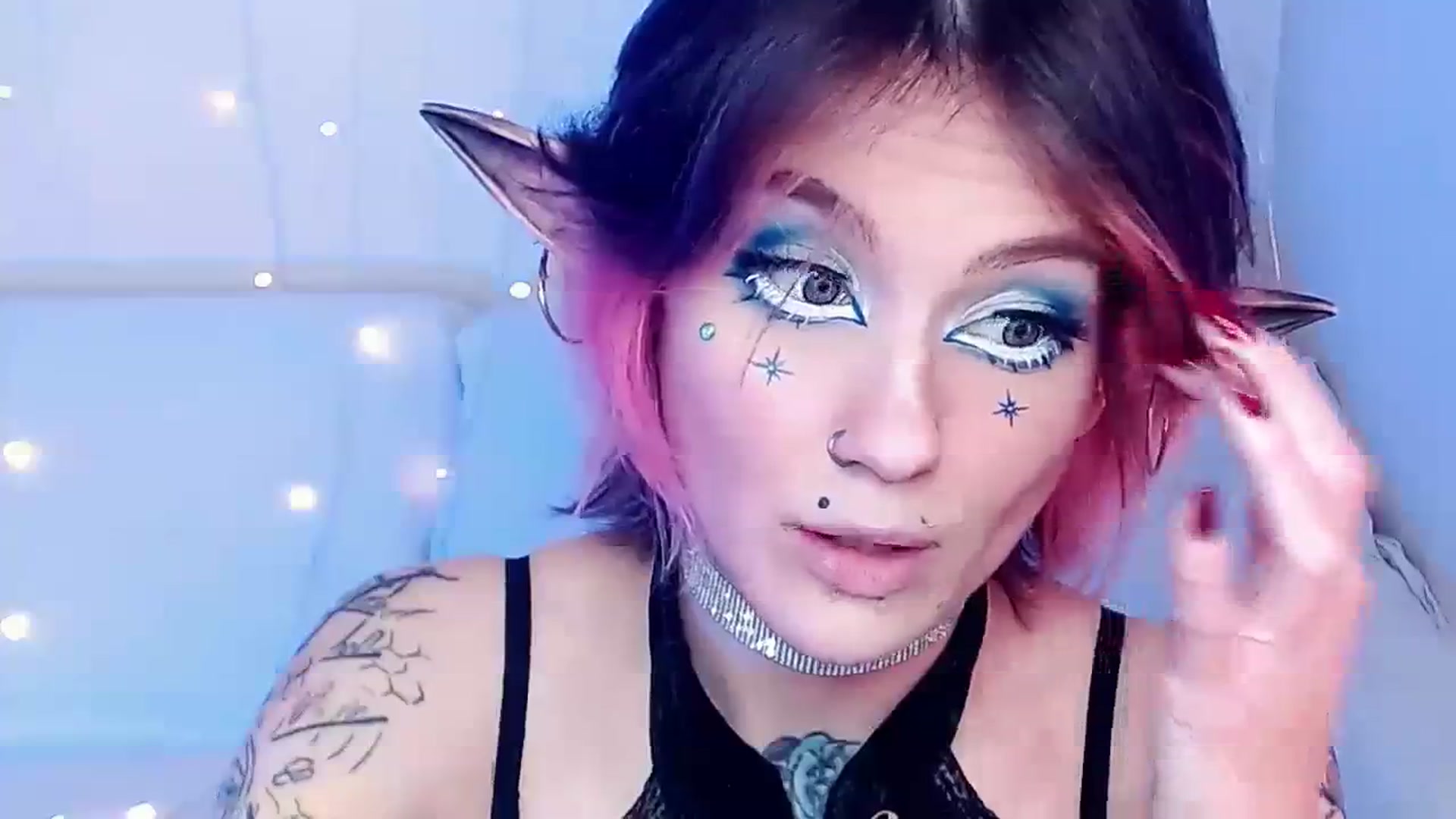 Gallery image thumbnail from Hella_Hell's myfreecams stream on, 08/21/2023, 12:15 image 4 of 20