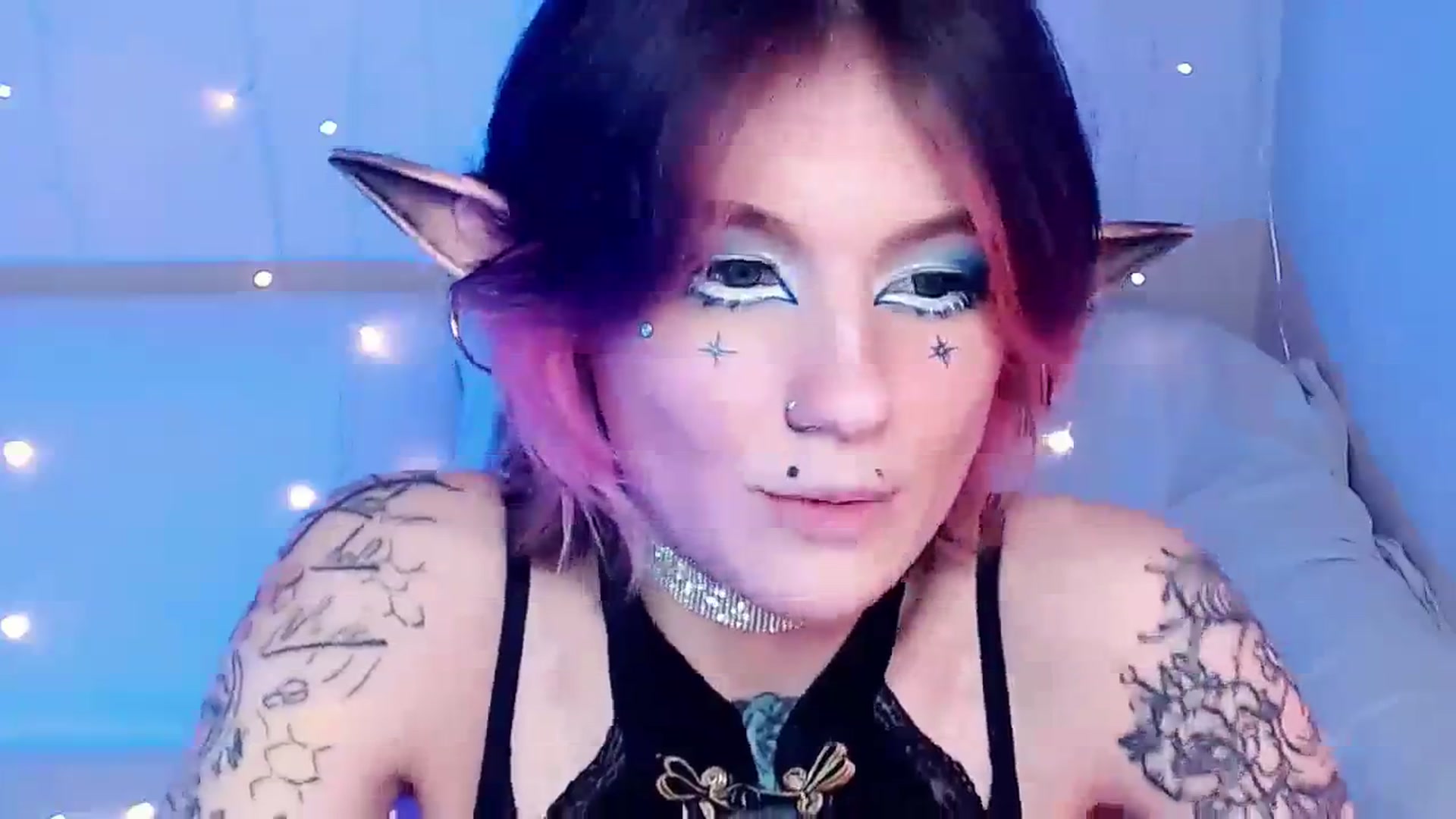 Gallery image thumbnail from Hella_Hell's myfreecams stream on, 08/21/2023, 12:15 image 7 of 20