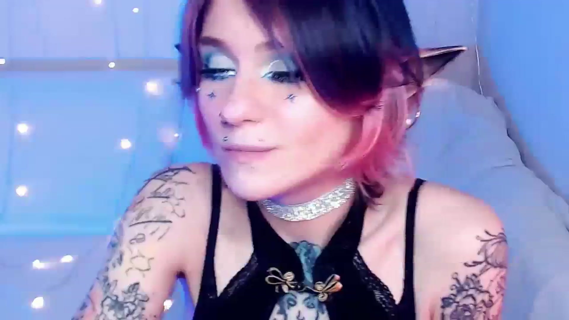 Gallery image thumbnail from Hella_Hell's myfreecams stream on, 08/21/2023, 12:15 image 11 of 20