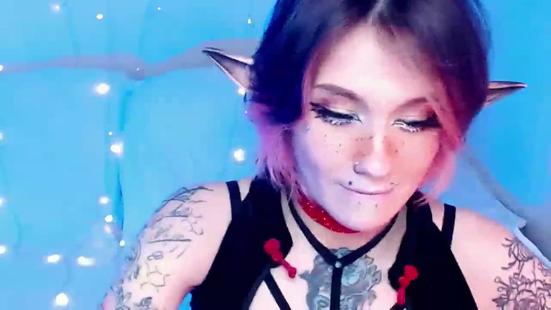 Gallery image thumbnail from Hella_Hell's myfreecams stream on, 08/28/2023, 12:38 image 5 of 20