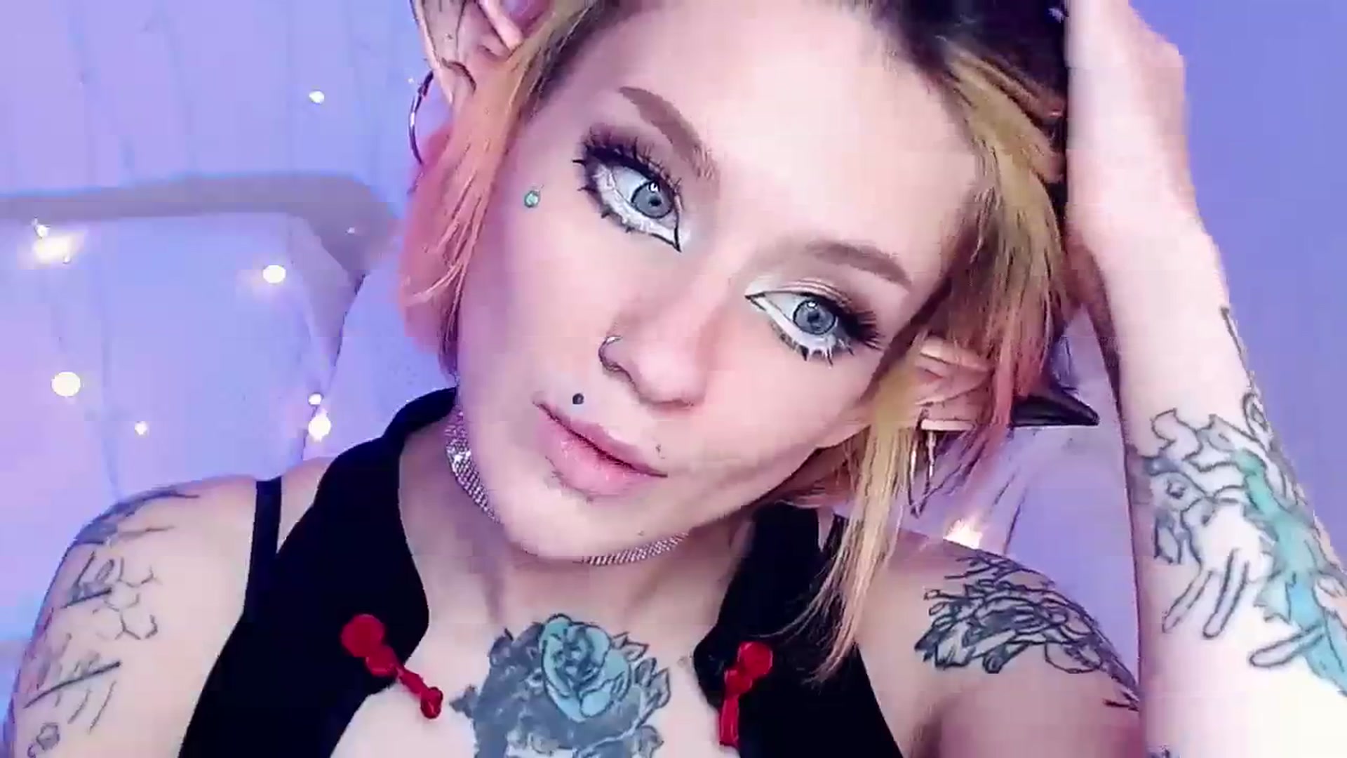 Gallery image thumbnail from Hella_Hell's myfreecams stream on, 09/18/2023, 09:59 image 11 of 20