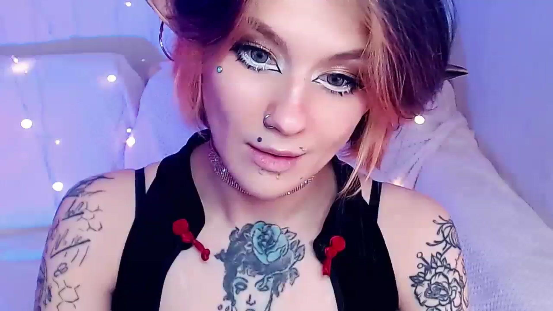 Gallery image thumbnail from Hella_Hell's myfreecams stream on, 09/18/2023, 09:59 image 19 of 20