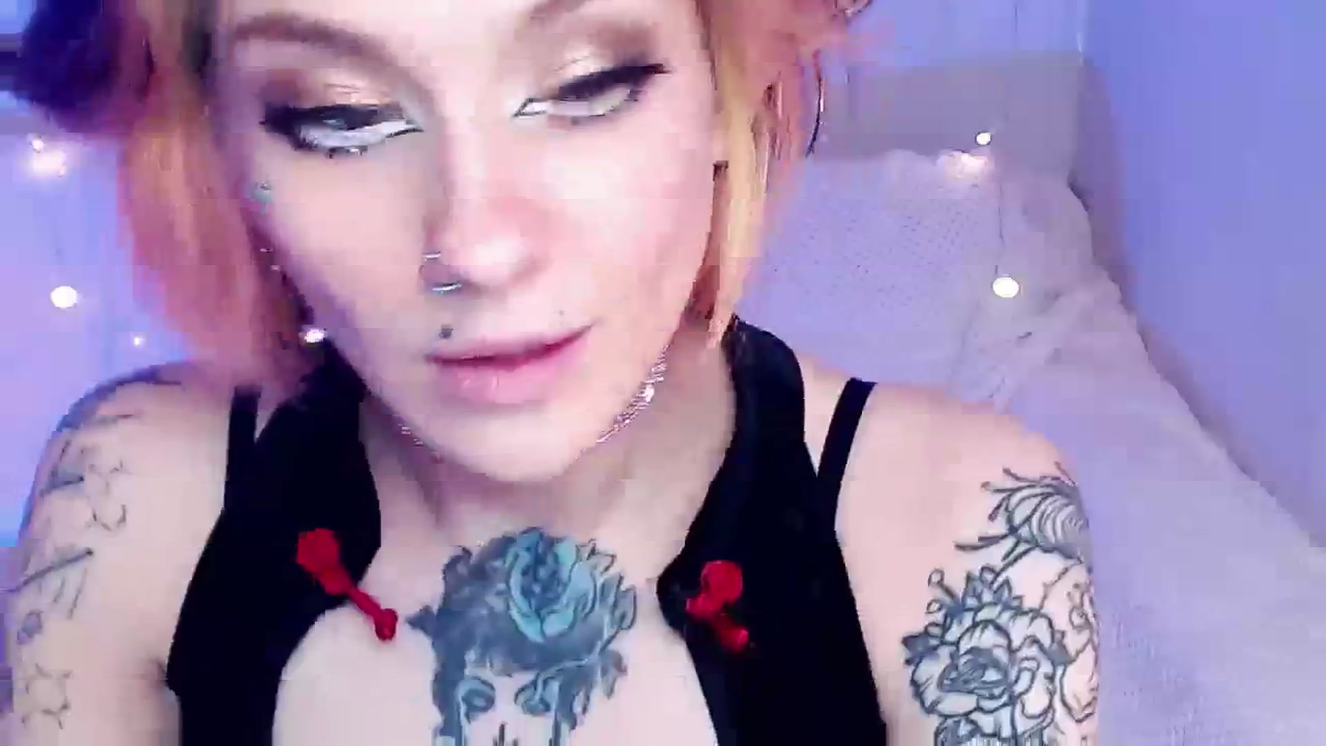 Gallery image thumbnail from Hella_Hell's myfreecams stream on, 09/18/2023, 09:59 image 15 of 20