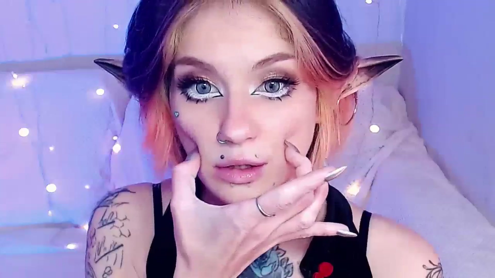 Gallery image thumbnail from Hella_Hell's myfreecams stream on, 09/18/2023, 11:22 image 19 of 20
