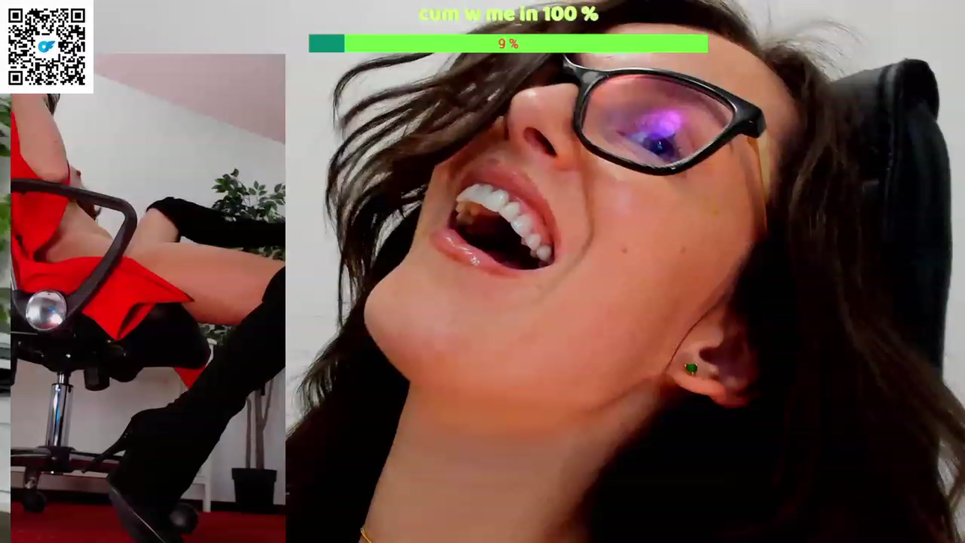 Gallery image thumbnail from Helle__'s myfreecams stream on, 11/14/2022, 14:30 image 12 of 20