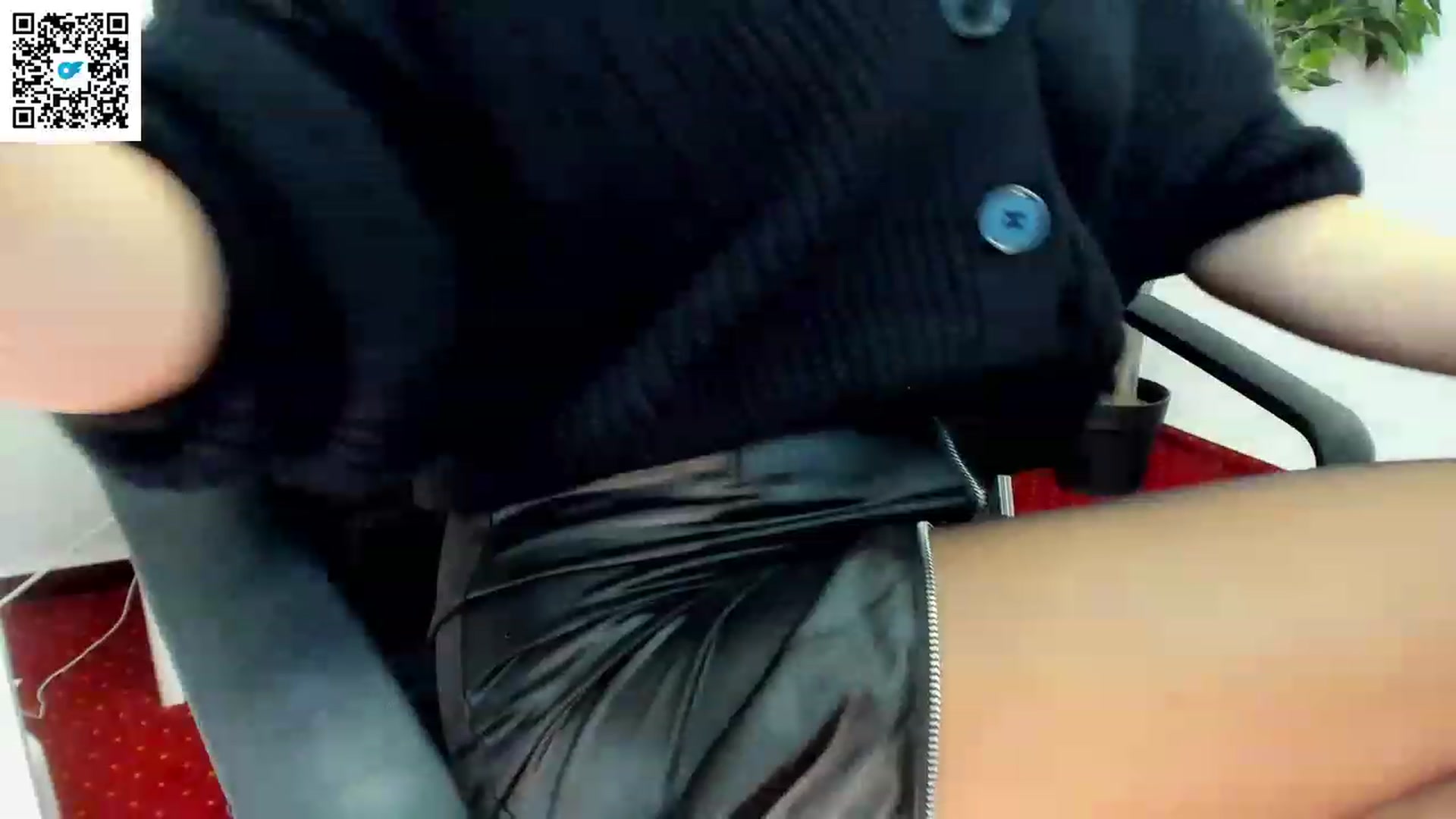 Gallery image thumbnail from Helle__'s myfreecams stream on, 11/17/2022, 14:43 image 18 of 20