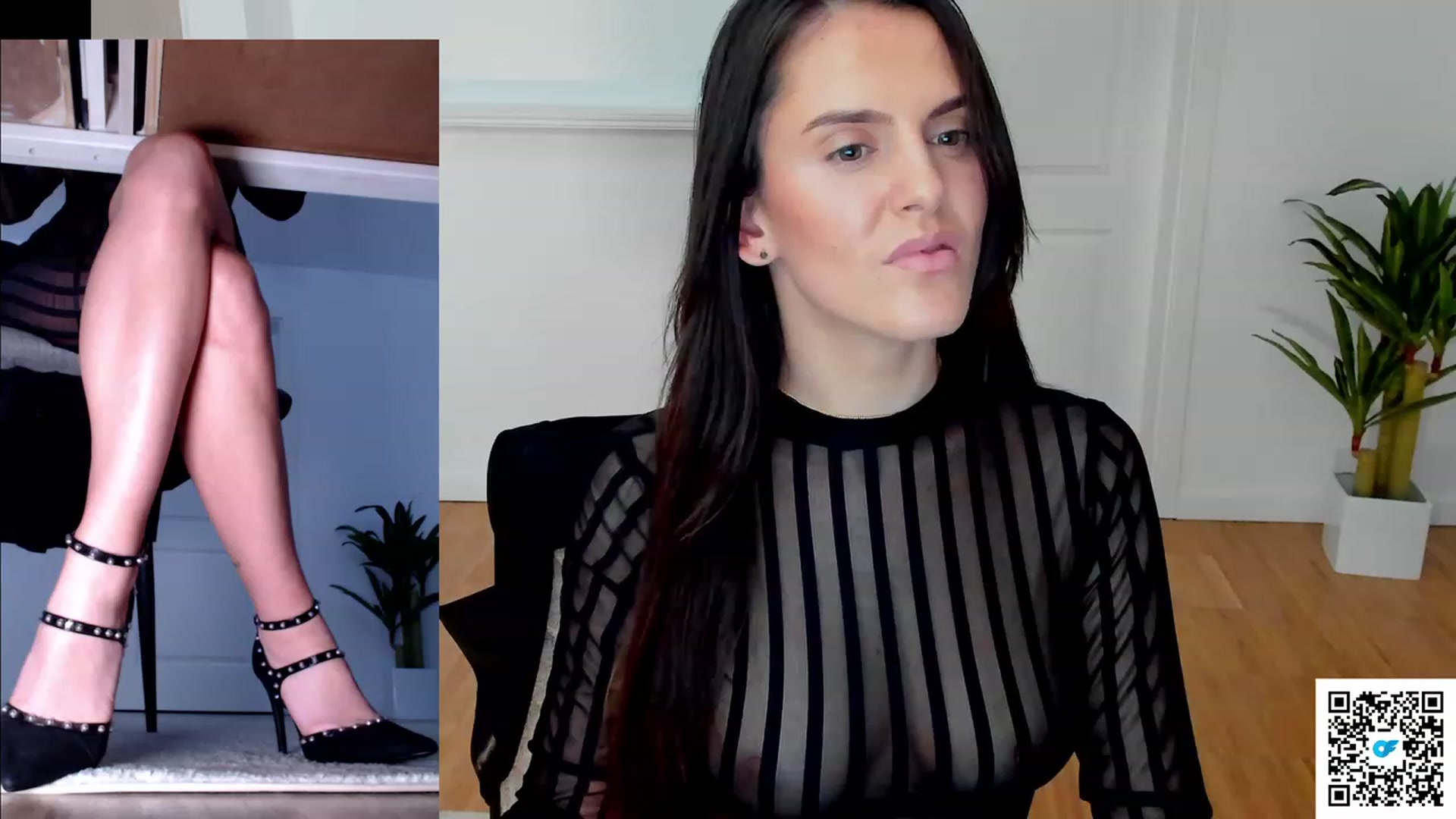 Gallery image thumbnail from Helle__'s myfreecams stream on, 11/19/2022, 23:47 image 3 of 20