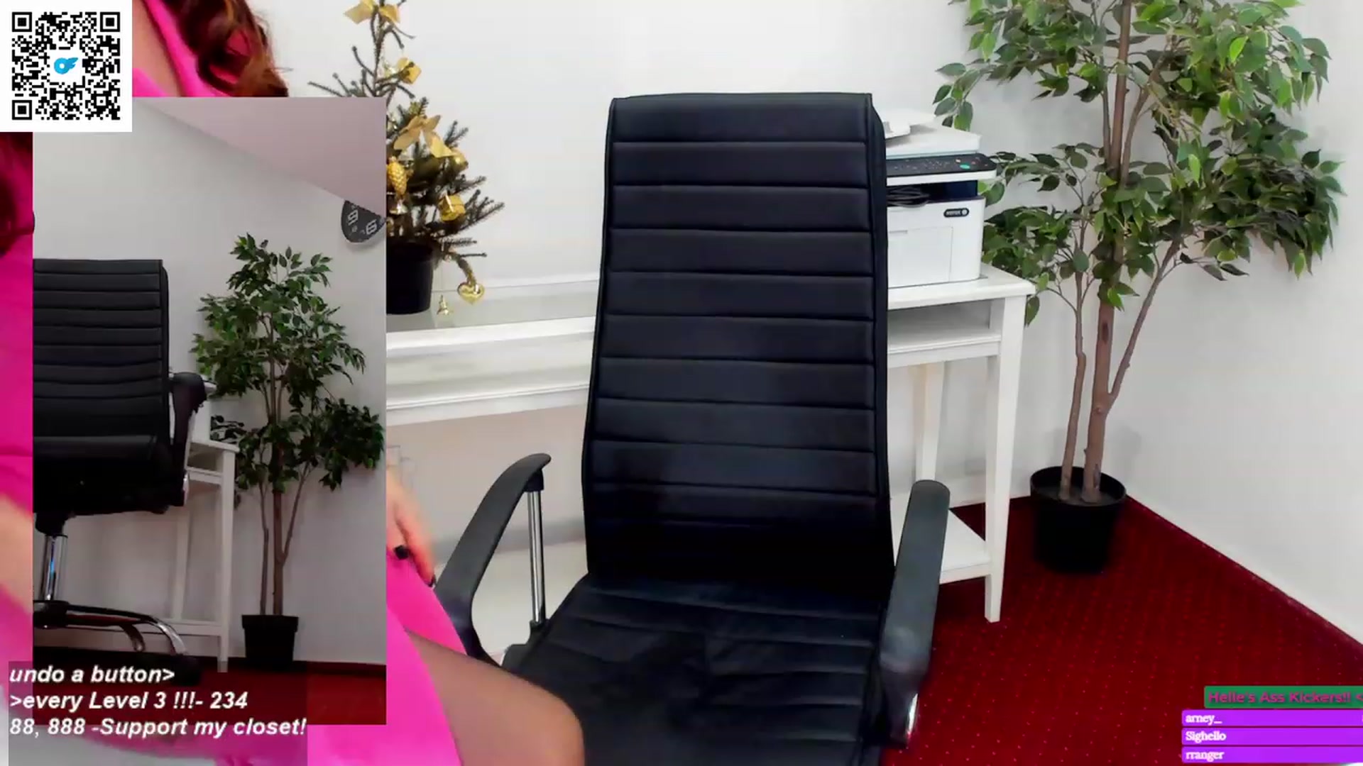 Gallery image thumbnail from Helle__'s myfreecams stream on, 12/05/2022, 12:04 image 13 of 20