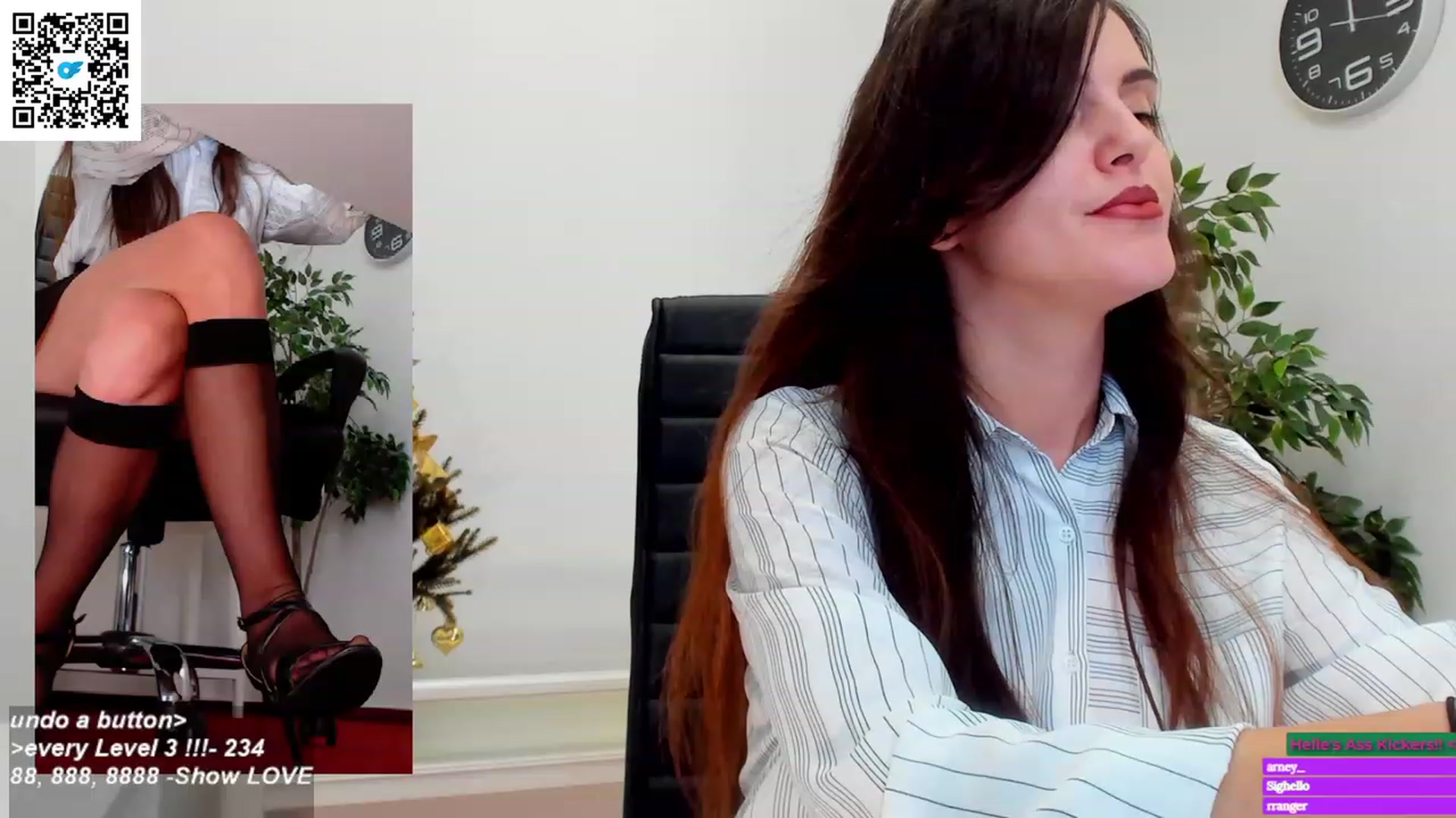 Gallery image thumbnail from Helle__'s myfreecams stream on, 12/06/2022, 13:30 image 8 of 20