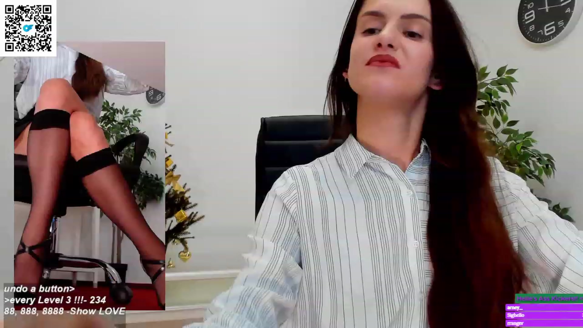 Gallery image thumbnail from Helle__'s myfreecams stream on, 12/06/2022, 13:30 image 10 of 20