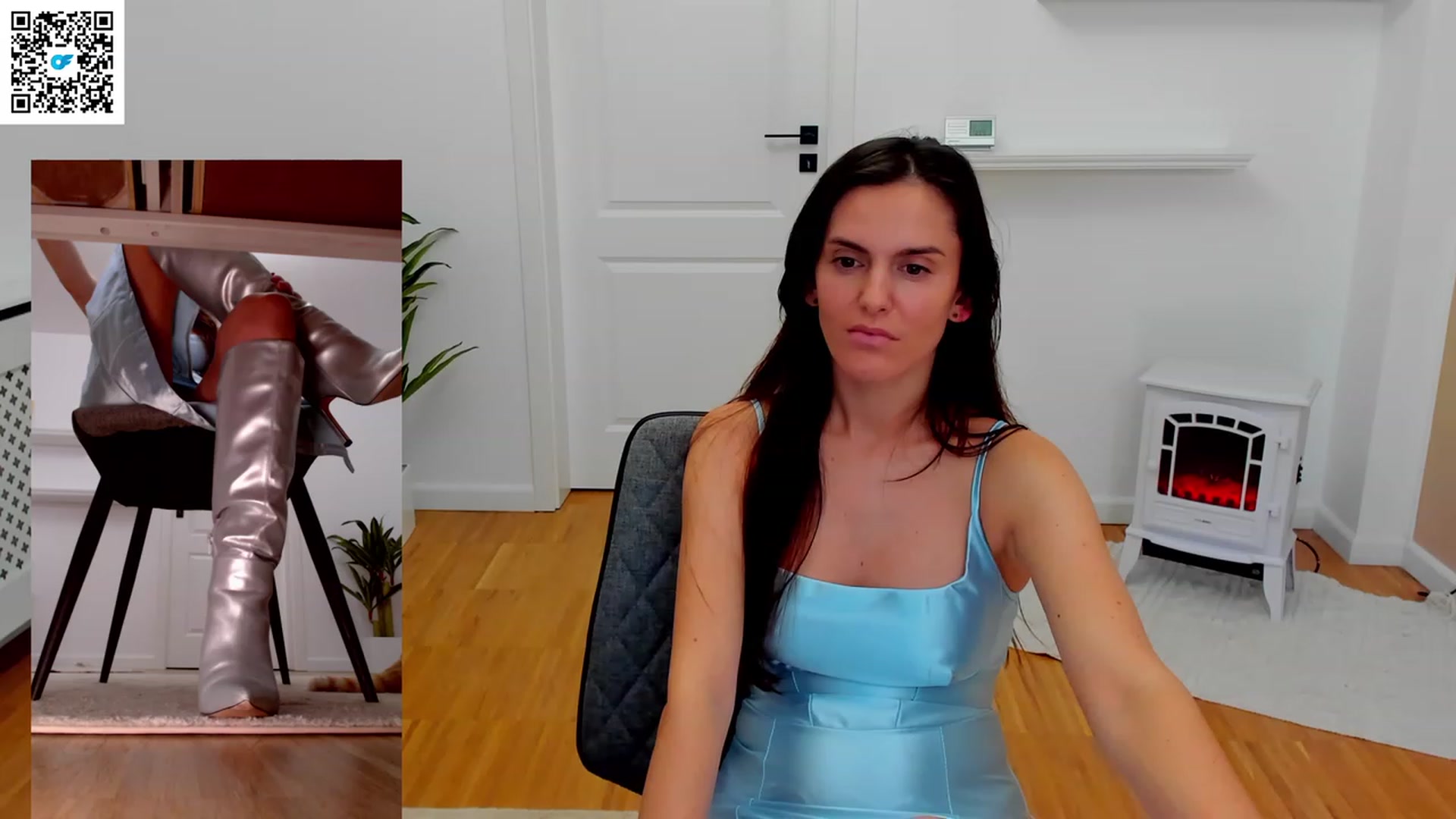 Gallery image thumbnail from Helle__'s myfreecams stream on, 12/07/2022, 21:34 image 8 of 20