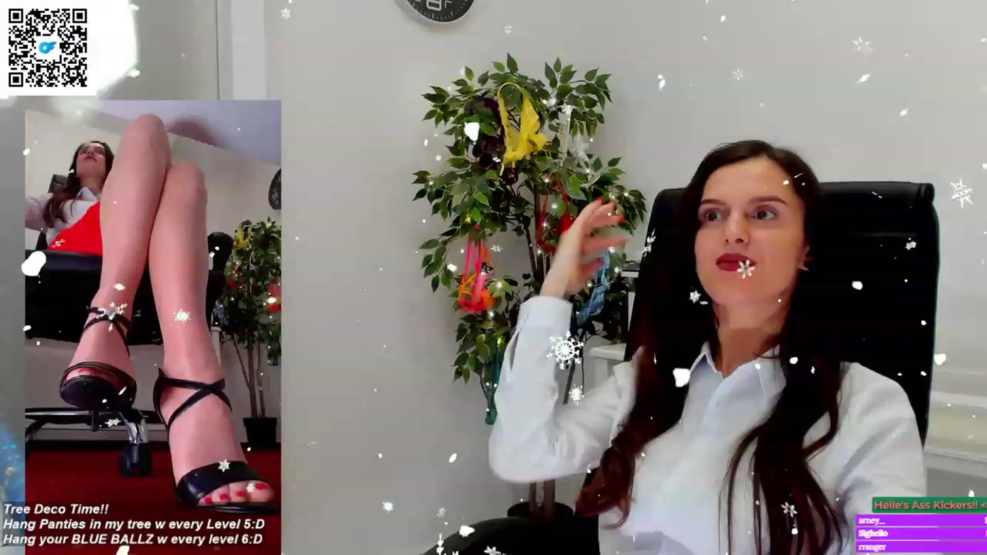 Gallery image thumbnail from Helle__'s myfreecams stream on, 12/21/2022, 10:58 image 3 of 20
