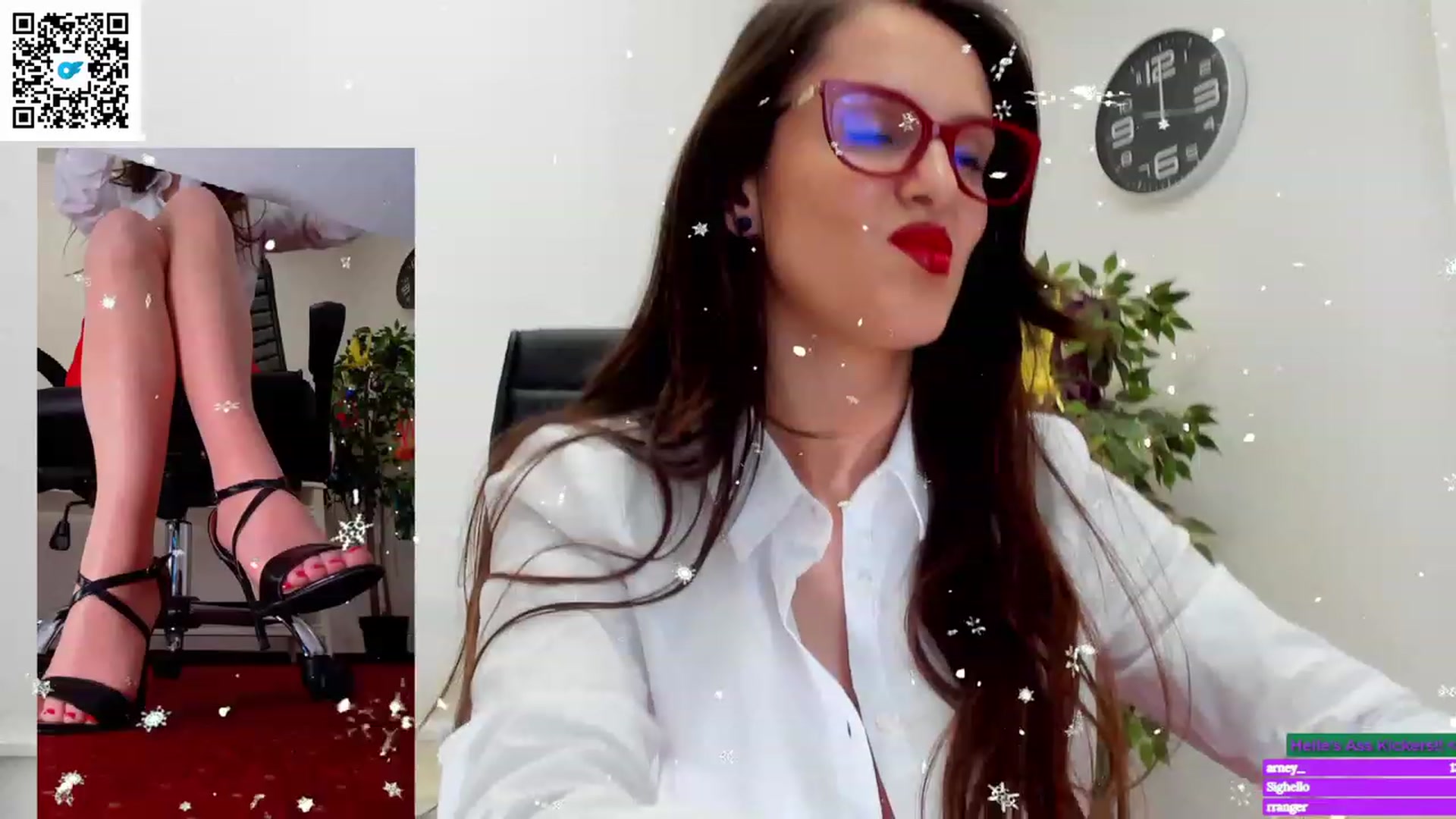 Gallery image thumbnail from Helle__'s myfreecams stream on, 12/21/2022, 13:42 image 19 of 20
