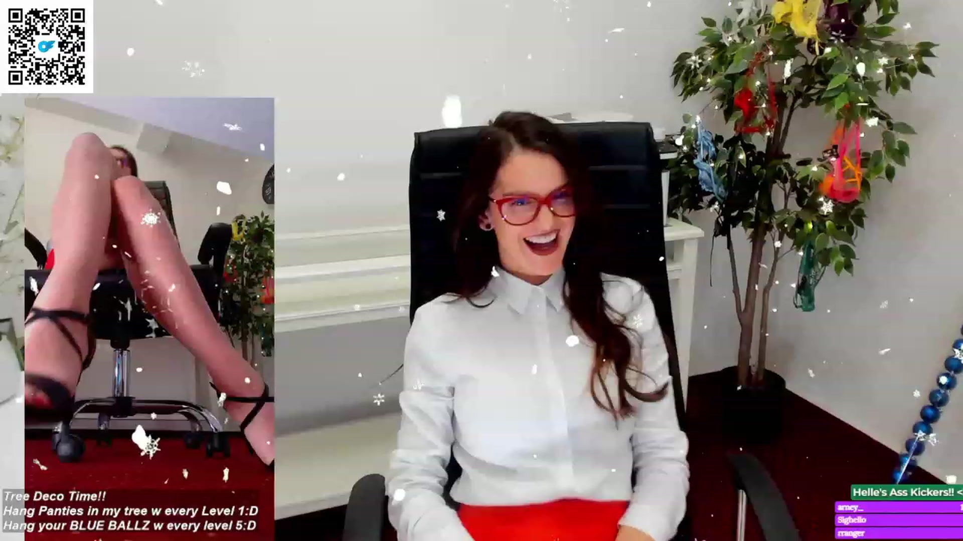 Gallery image thumbnail from Helle__'s myfreecams stream on, 12/21/2022, 13:42 image 3 of 20