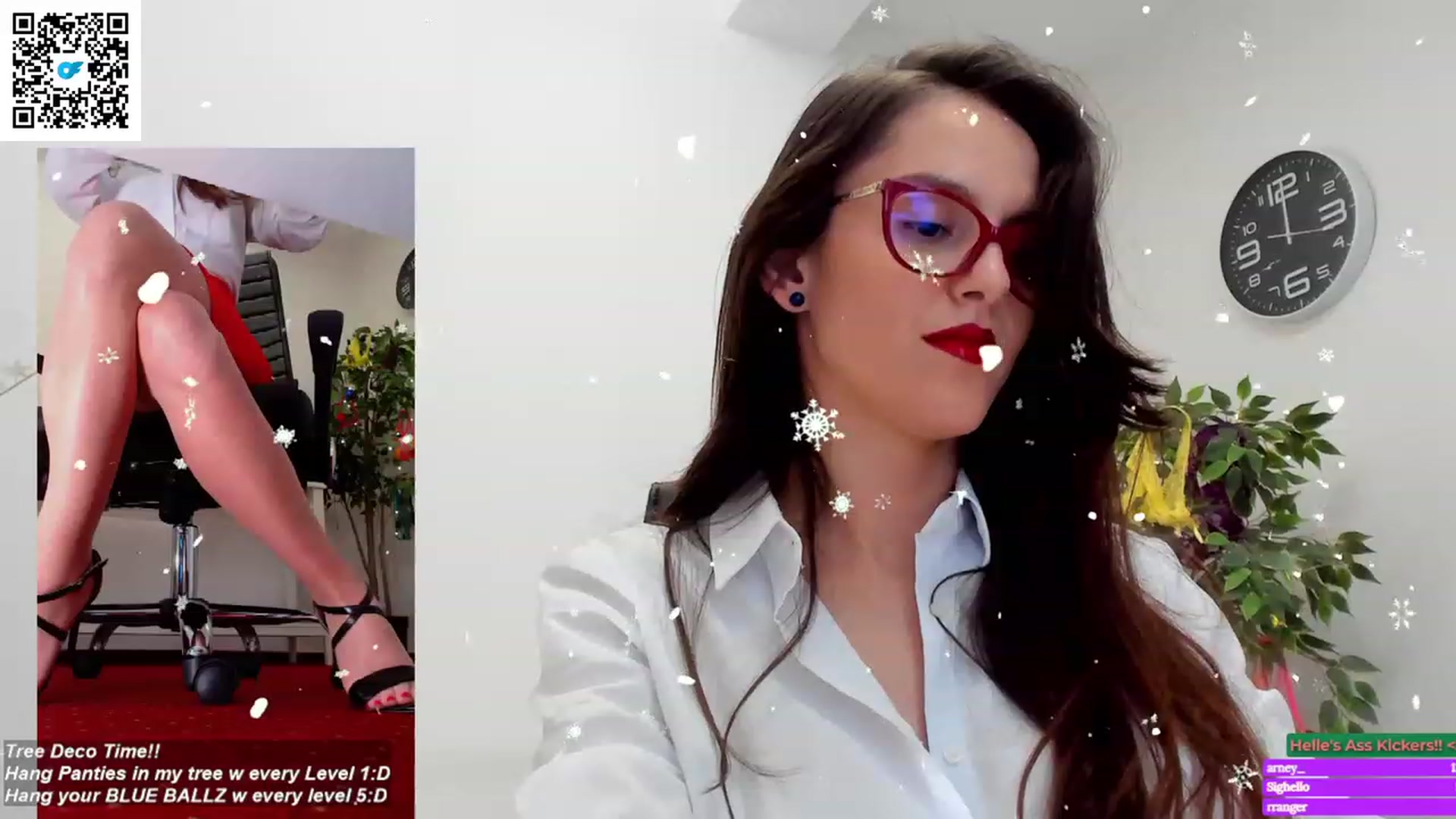 Gallery image thumbnail from Helle__'s myfreecams stream on, 12/21/2022, 13:42 image 16 of 20