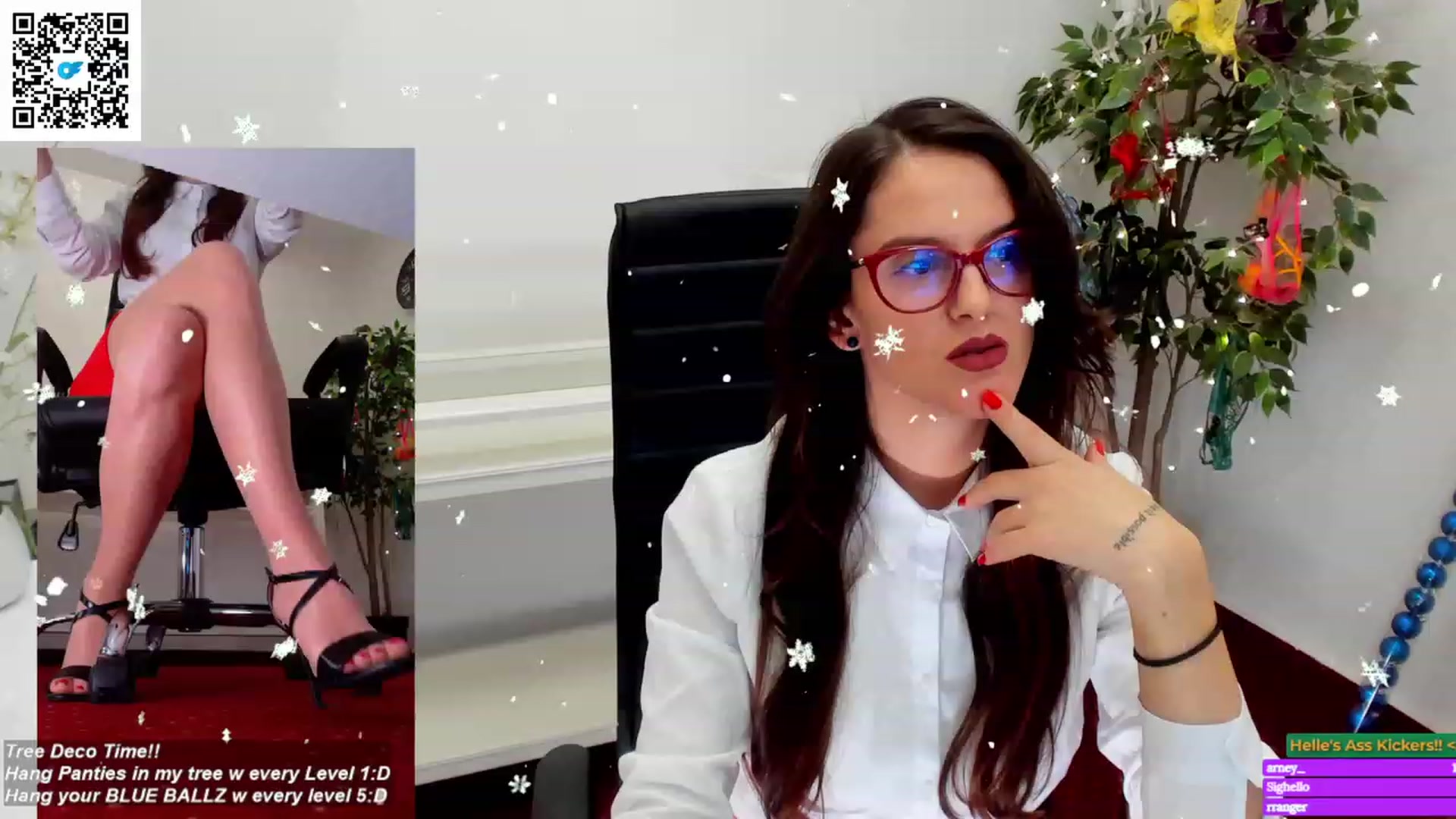 Gallery image thumbnail from Helle__'s myfreecams stream on, 12/21/2022, 13:42 image 5 of 20