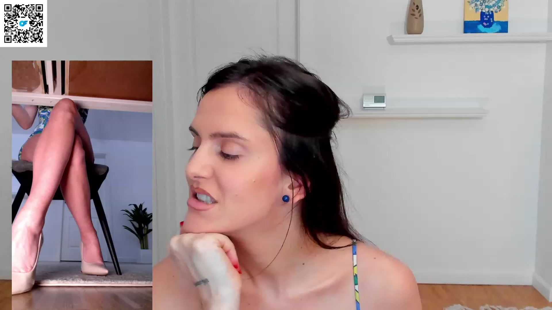 Gallery image thumbnail from Helle__'s myfreecams stream on, 01/04/2023, 20:21 image 1 of 20