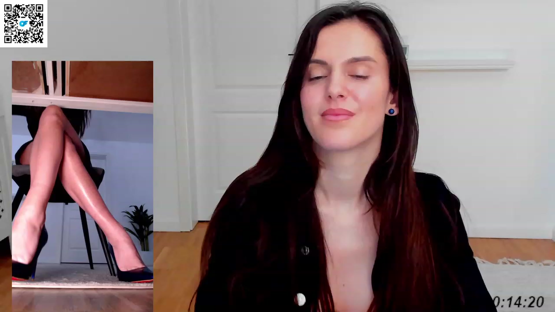 Gallery image thumbnail from Helle__'s myfreecams stream on, 01/05/2023, 21:52 image 5 of 20