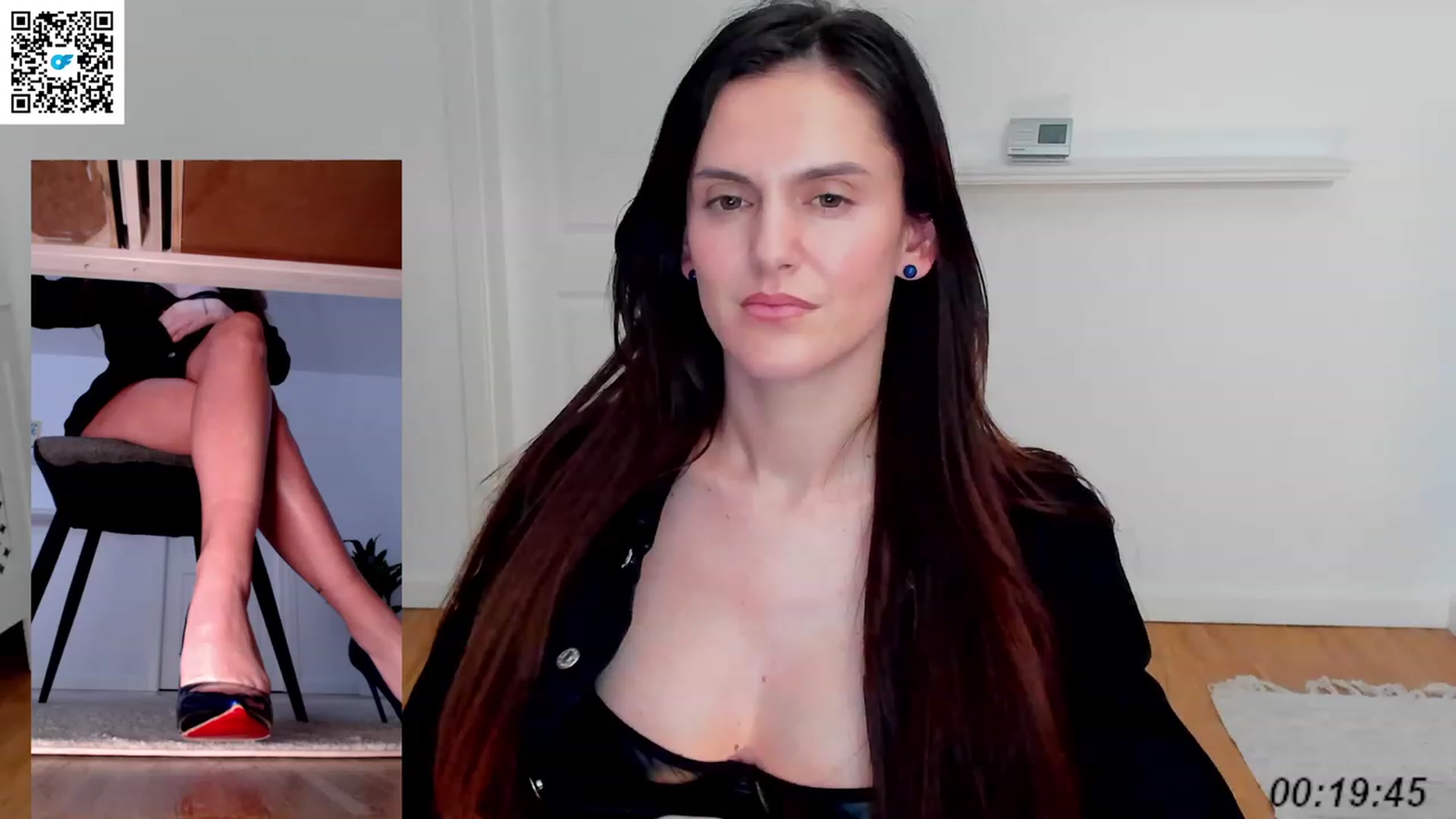 Gallery image thumbnail from Helle__'s myfreecams stream on, 01/05/2023, 21:52 image 6 of 20
