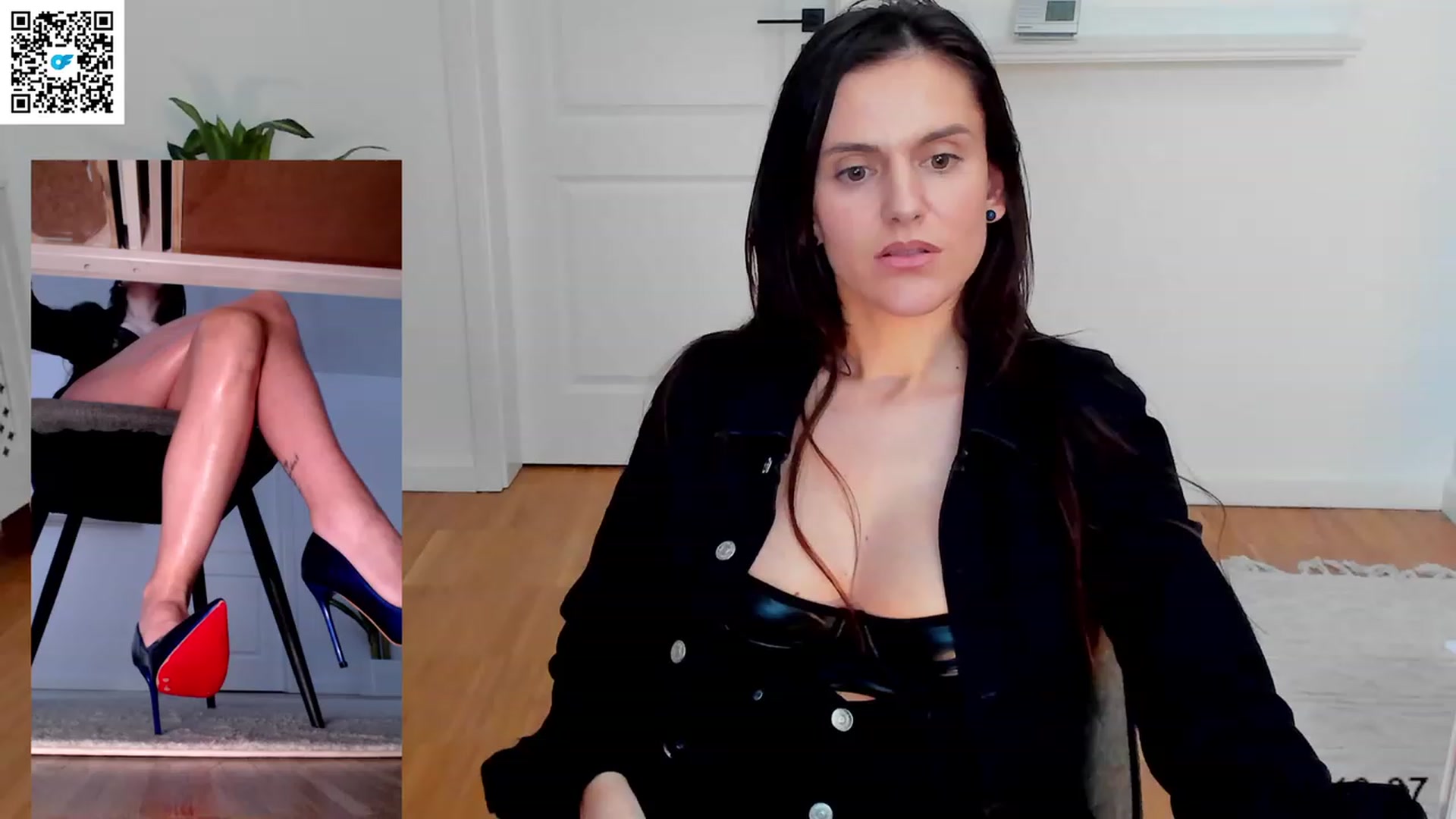 Gallery image thumbnail from Helle__'s myfreecams stream on, 01/05/2023, 22:05 image 9 of 20