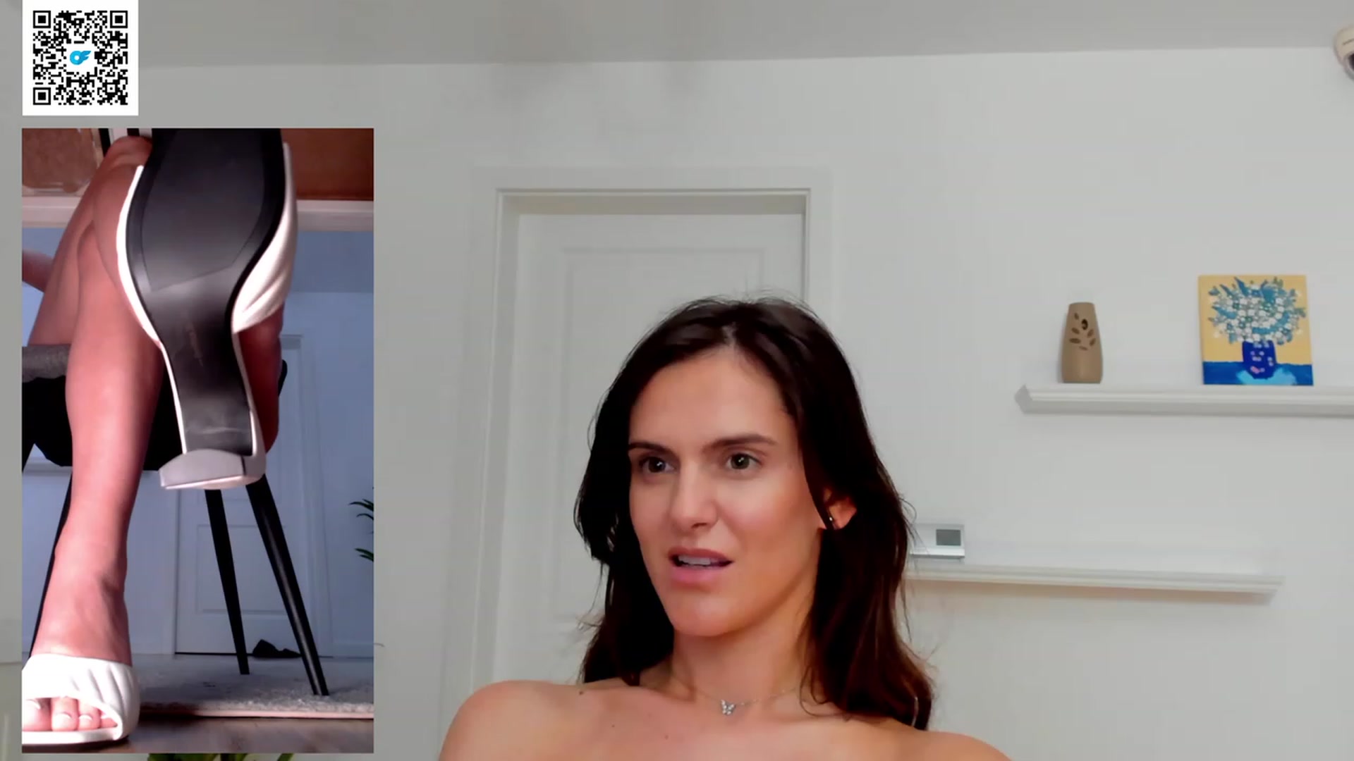 Gallery image thumbnail from Helle__'s myfreecams stream on, 01/30/2023, 17:12 image 14 of 20
