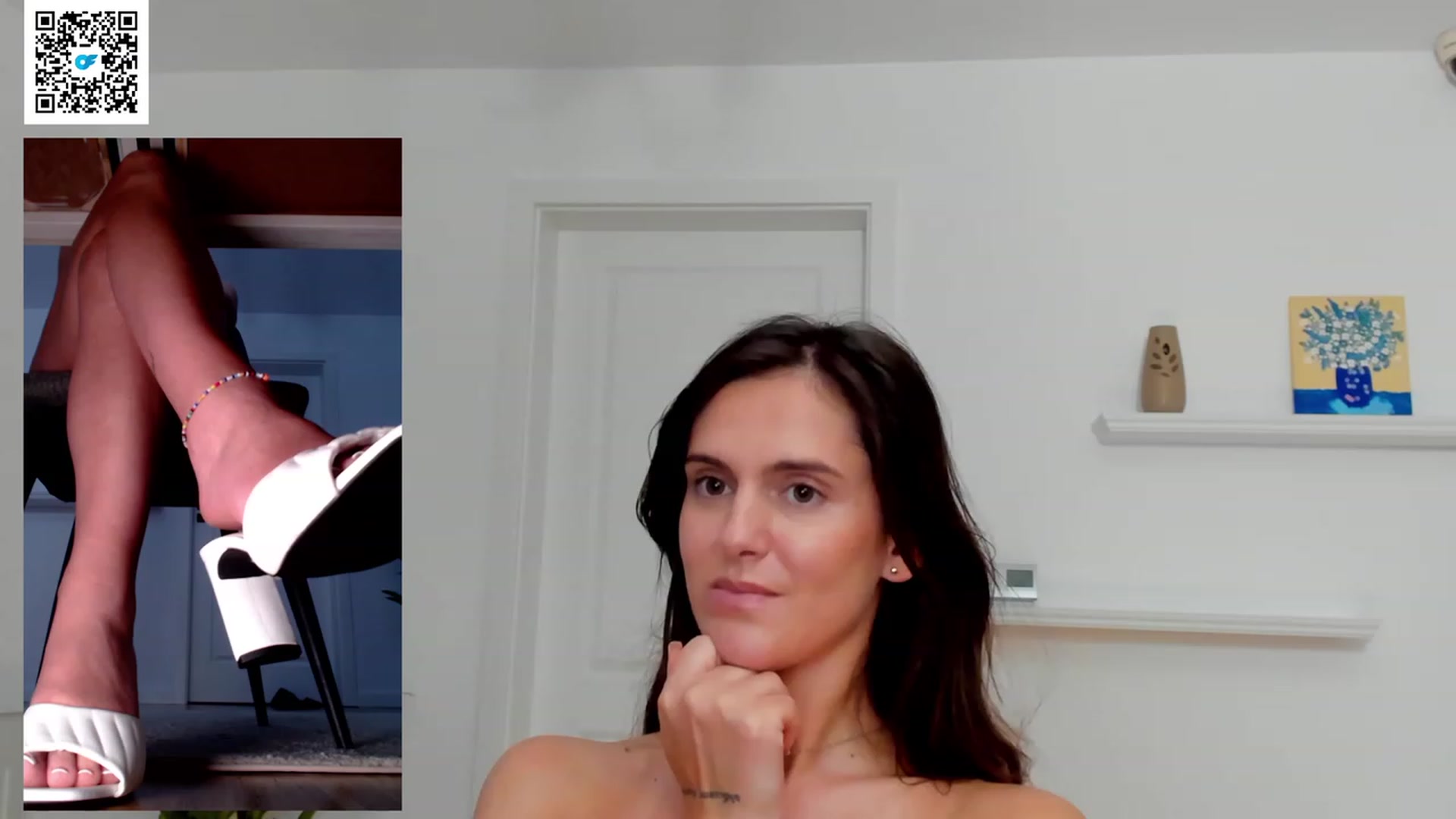 Gallery image thumbnail from Helle__'s myfreecams stream on, 01/30/2023, 17:12 image 12 of 20