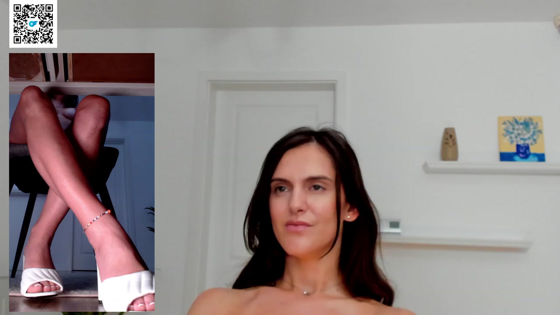 Gallery image thumbnail from Helle__'s myfreecams stream on, 01/30/2023, 17:12 image 4 of 20