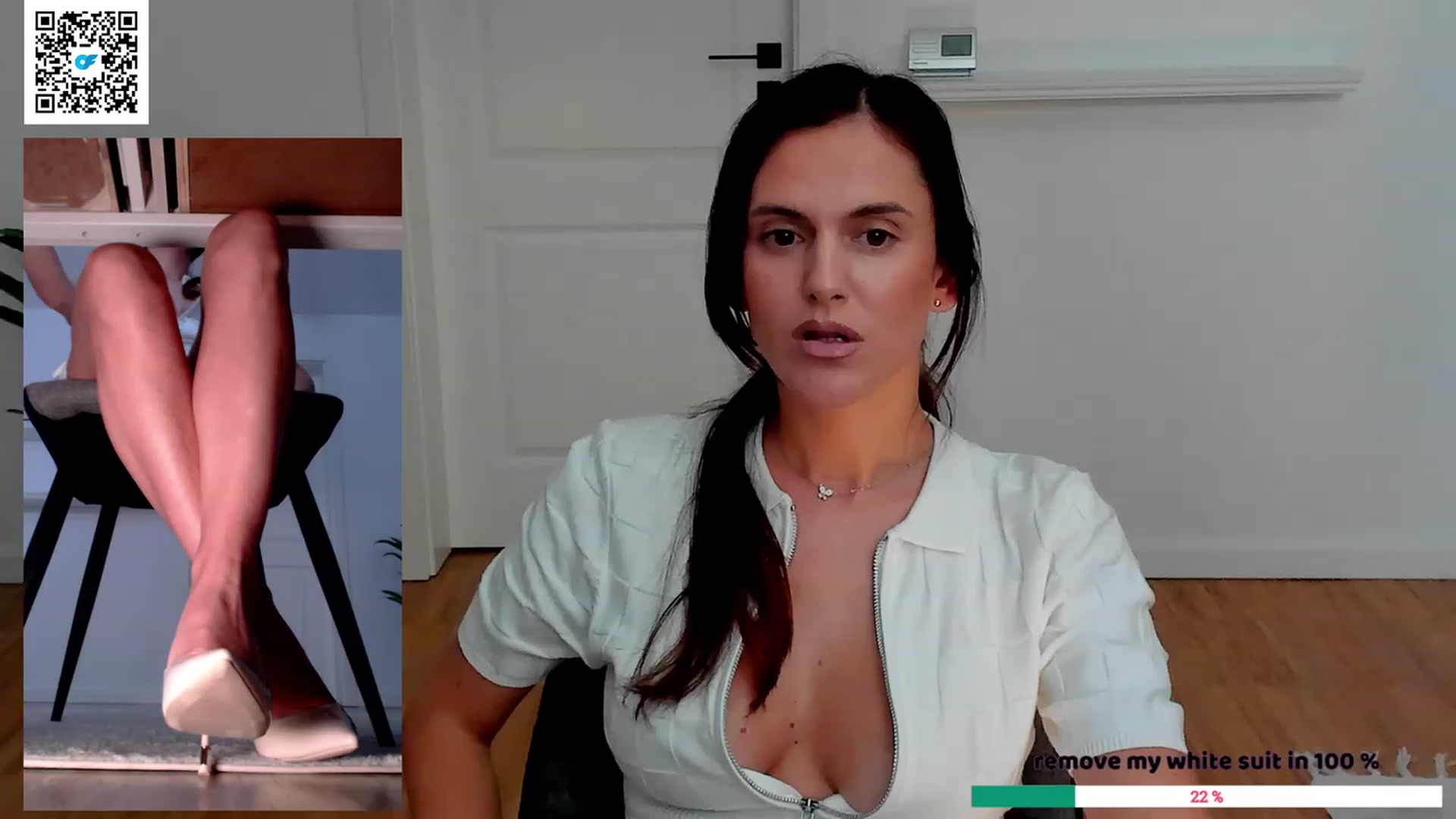 Gallery image thumbnail from Helle__'s myfreecams stream on, 01/31/2023, 16:04 image 17 of 20