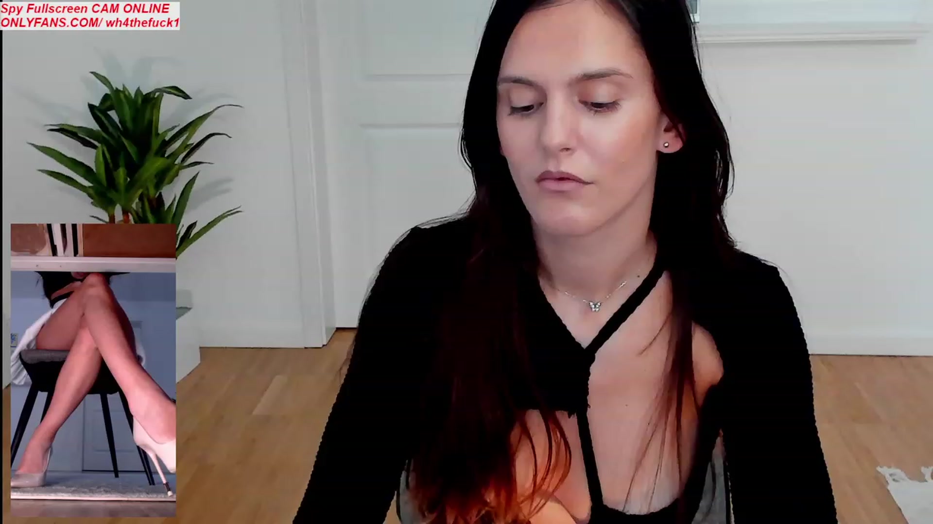Gallery image thumbnail from Helle__'s myfreecams stream on, 02/01/2023, 16:04 image 6 of 20