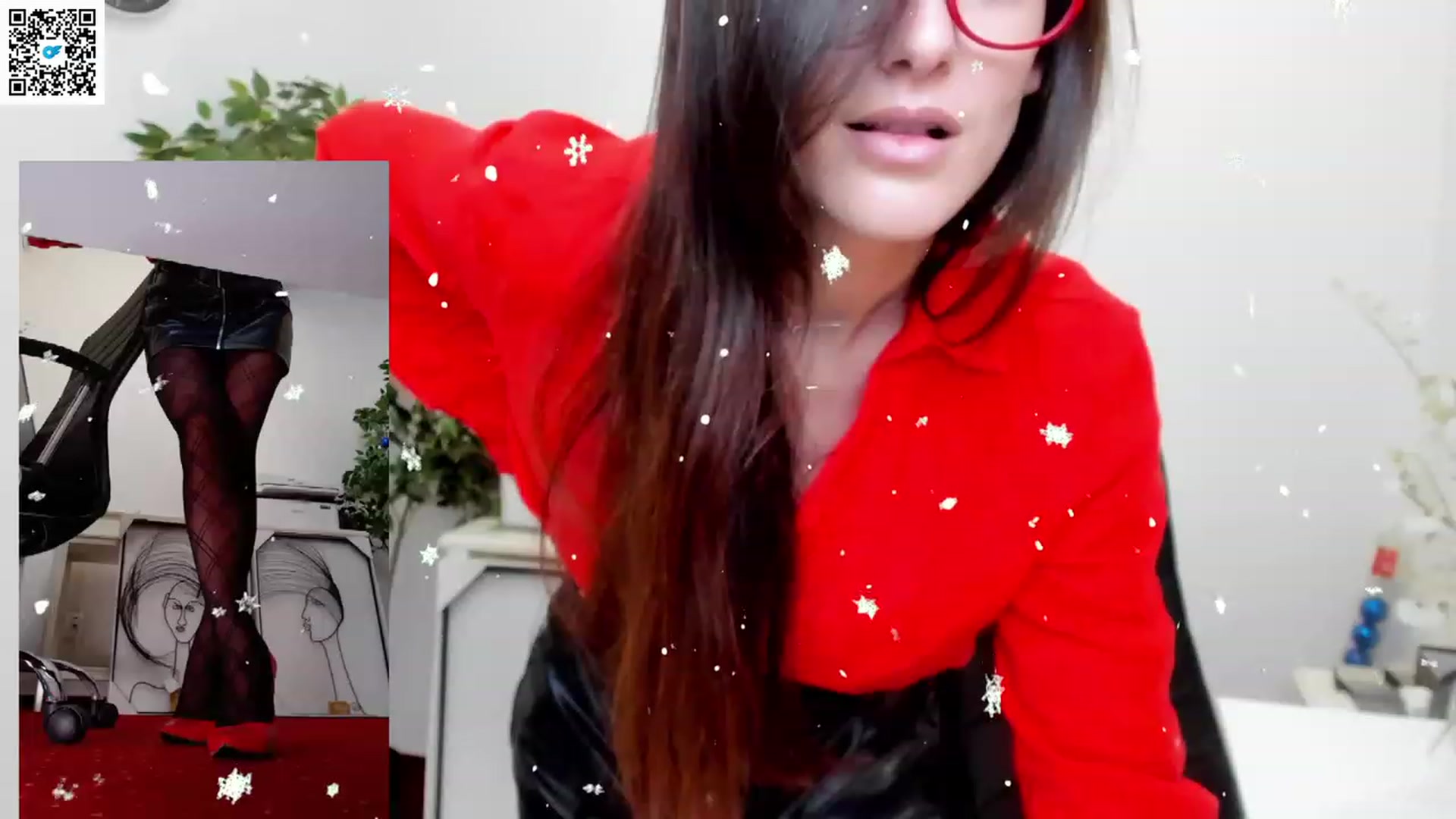 Gallery image thumbnail from Helle__'s myfreecams stream on, 02/14/2023, 09:29 image 16 of 20