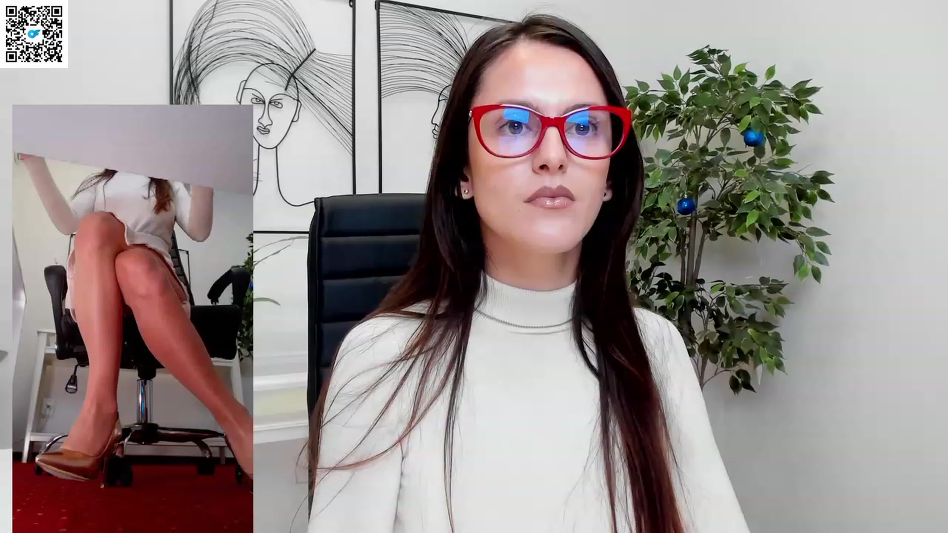 Gallery image thumbnail from Helle__'s myfreecams stream on, 02/15/2023, 11:01 image 3 of 20