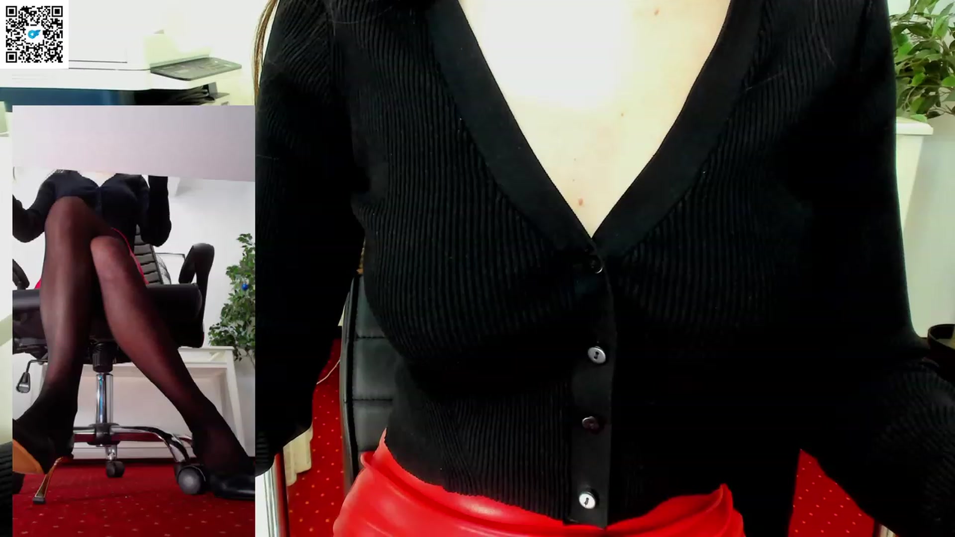 Gallery image thumbnail from Helle__'s myfreecams stream on, 02/21/2023, 09:35 image 9 of 20